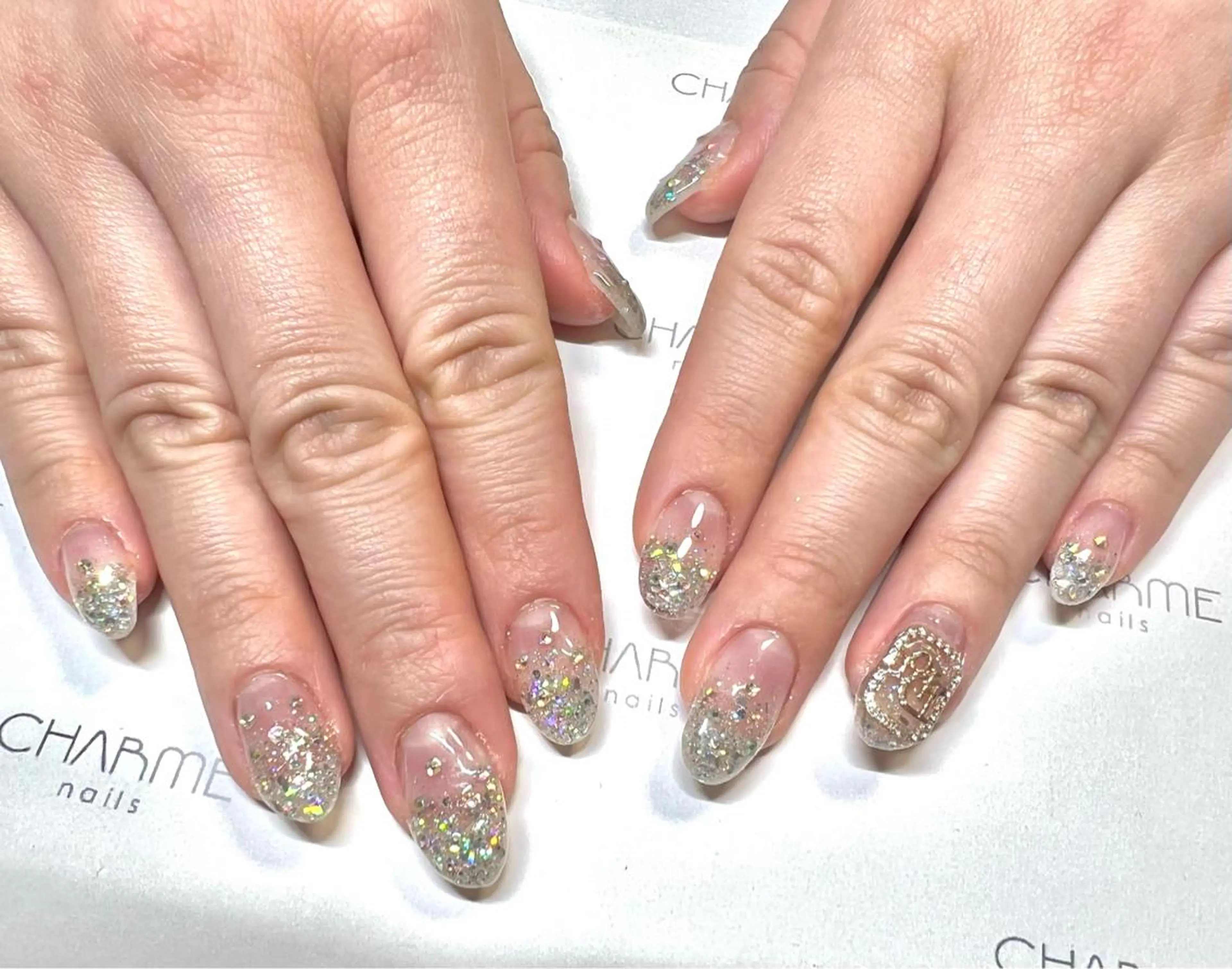 ネイル オーロラネイル グラデーション ラメ(グリッター) ラメグラデーション ハンドネイル CHARME 🤎〔RINA〕のネイルデザイン