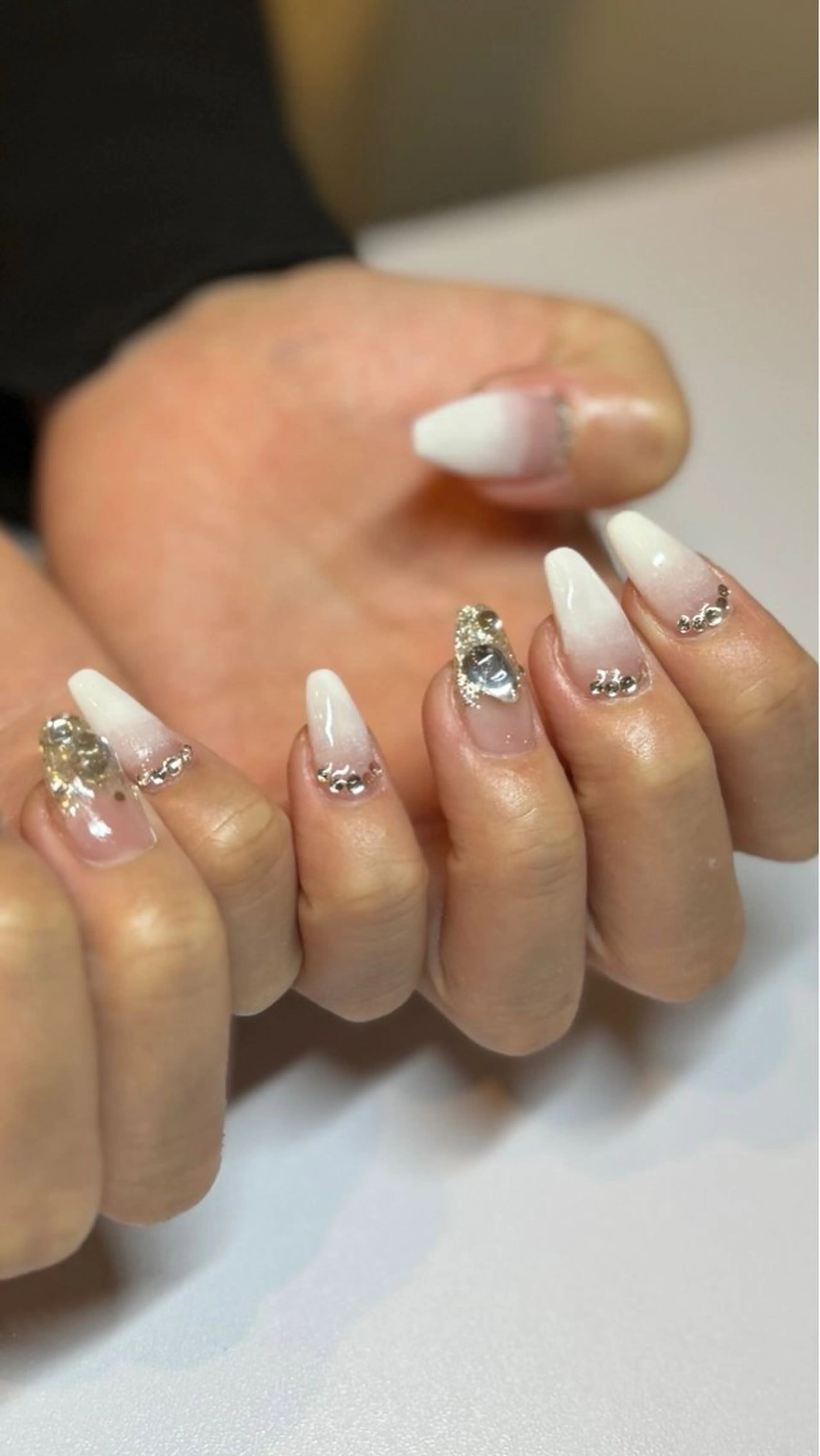 ネイル 濱岡 咲のネイルデザイン