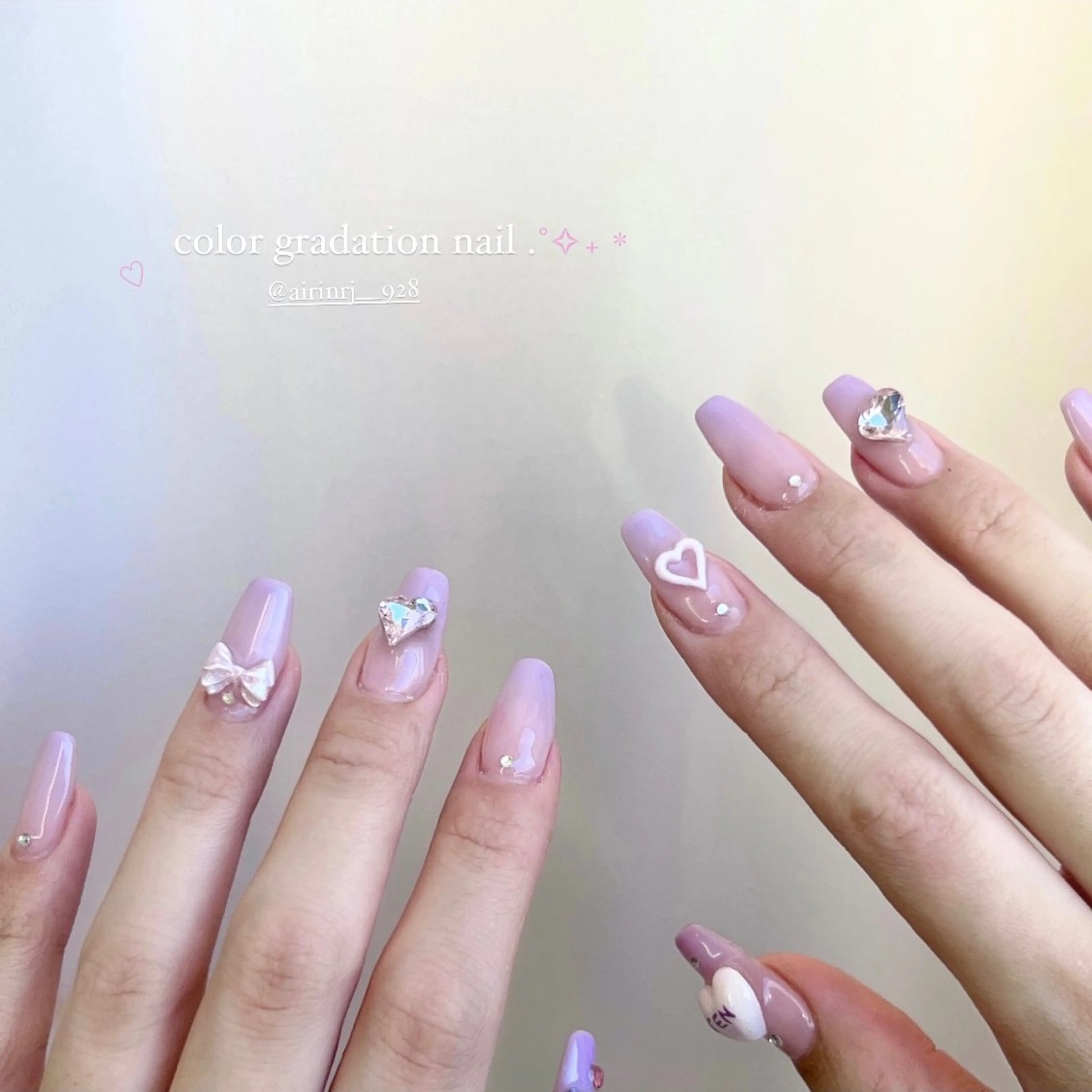 ネイル グラデーション 𝗮𝗶𝗿𝗶 🌙のネイルデザイン