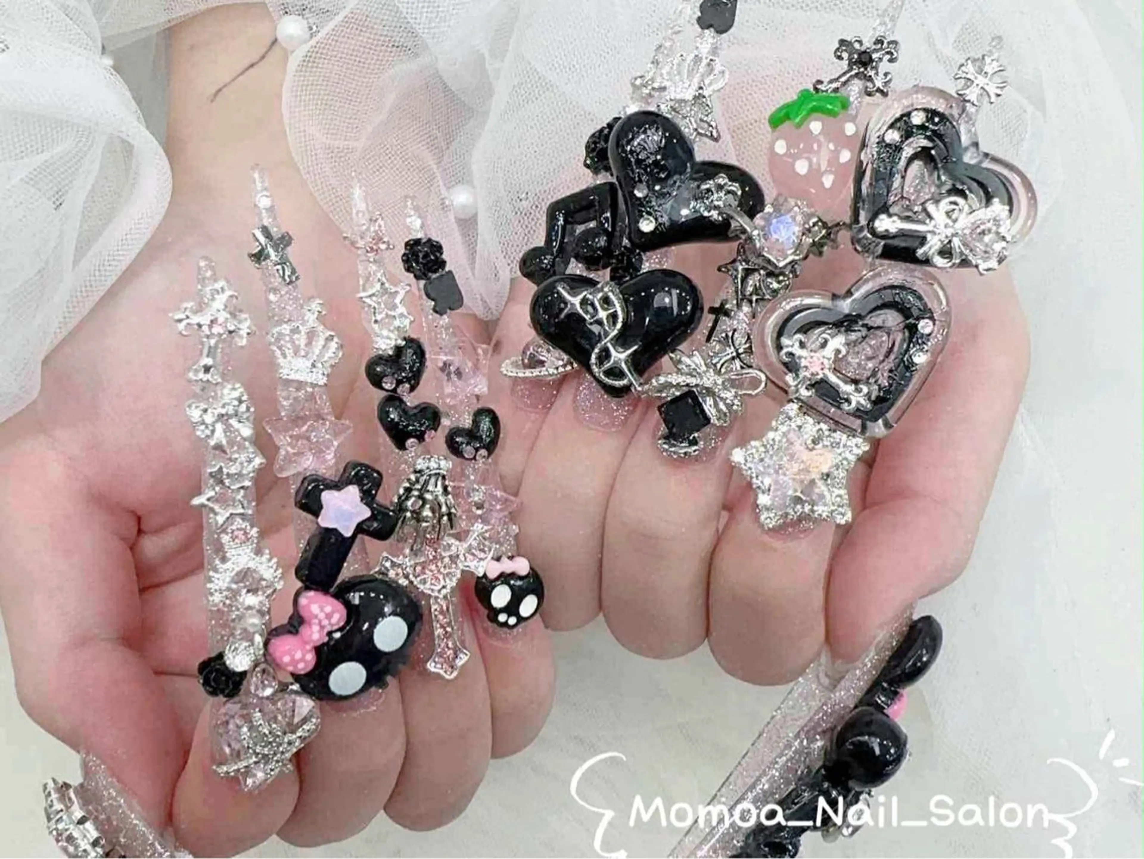 ネイル キラキラネイル スカルプネイル ハンドネイル kawaiiko サロンのネイルデザイン