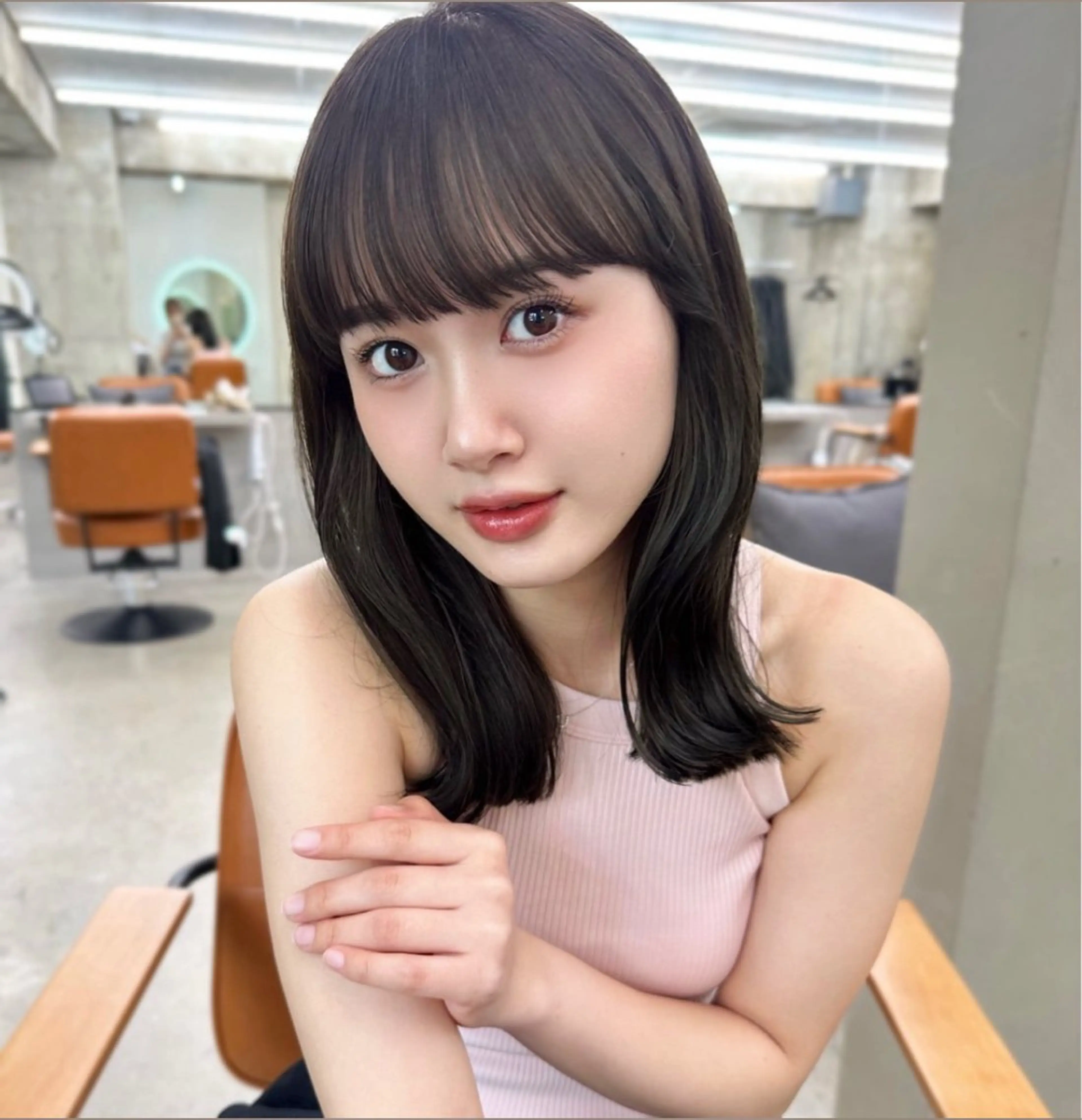 ミディアム カラー ケアカラー 透明感カラー グレージュ 盛れる顔周り /透明感/かりん🎀のヘアスタイル