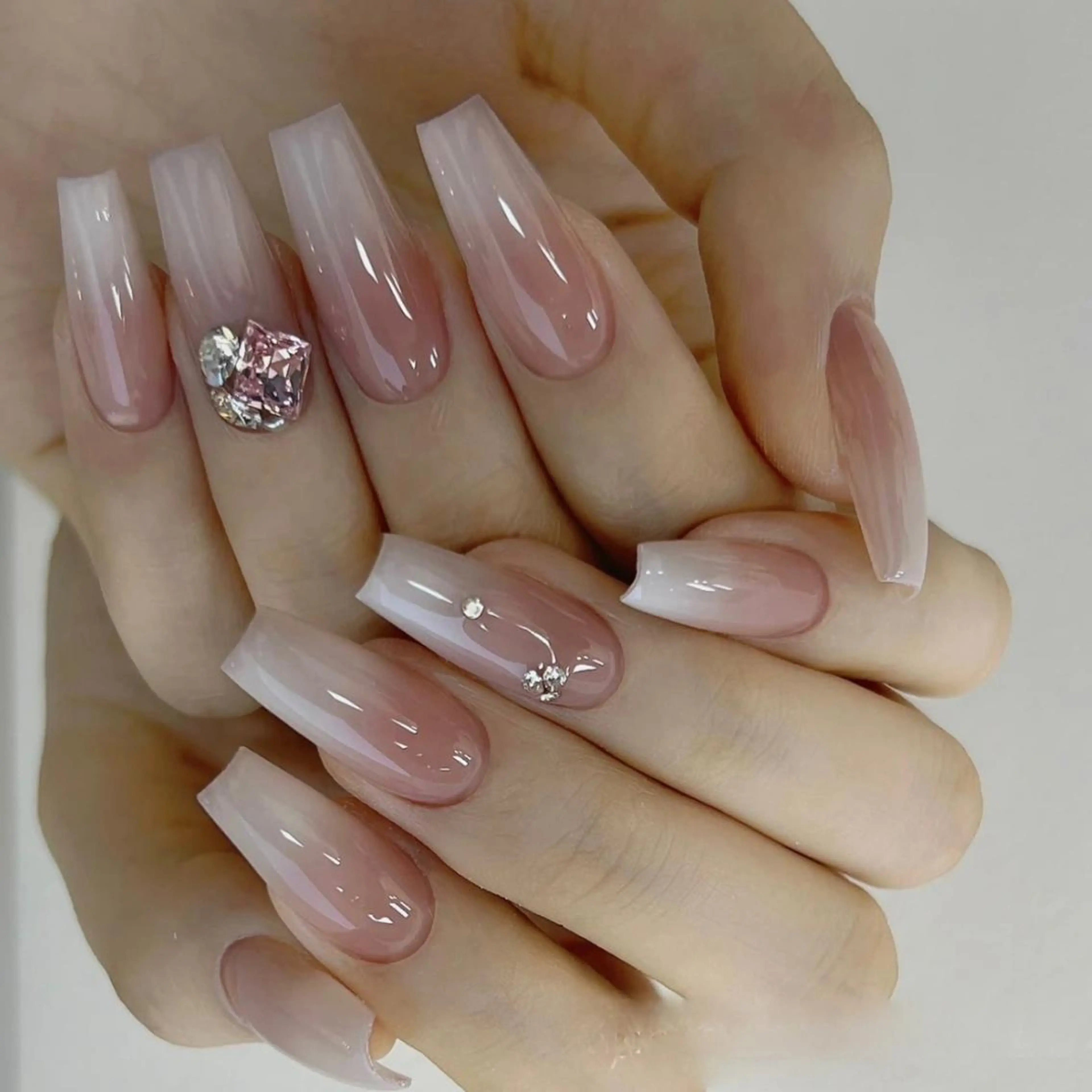 ネイル Queen's ゆなのネイルデザイン