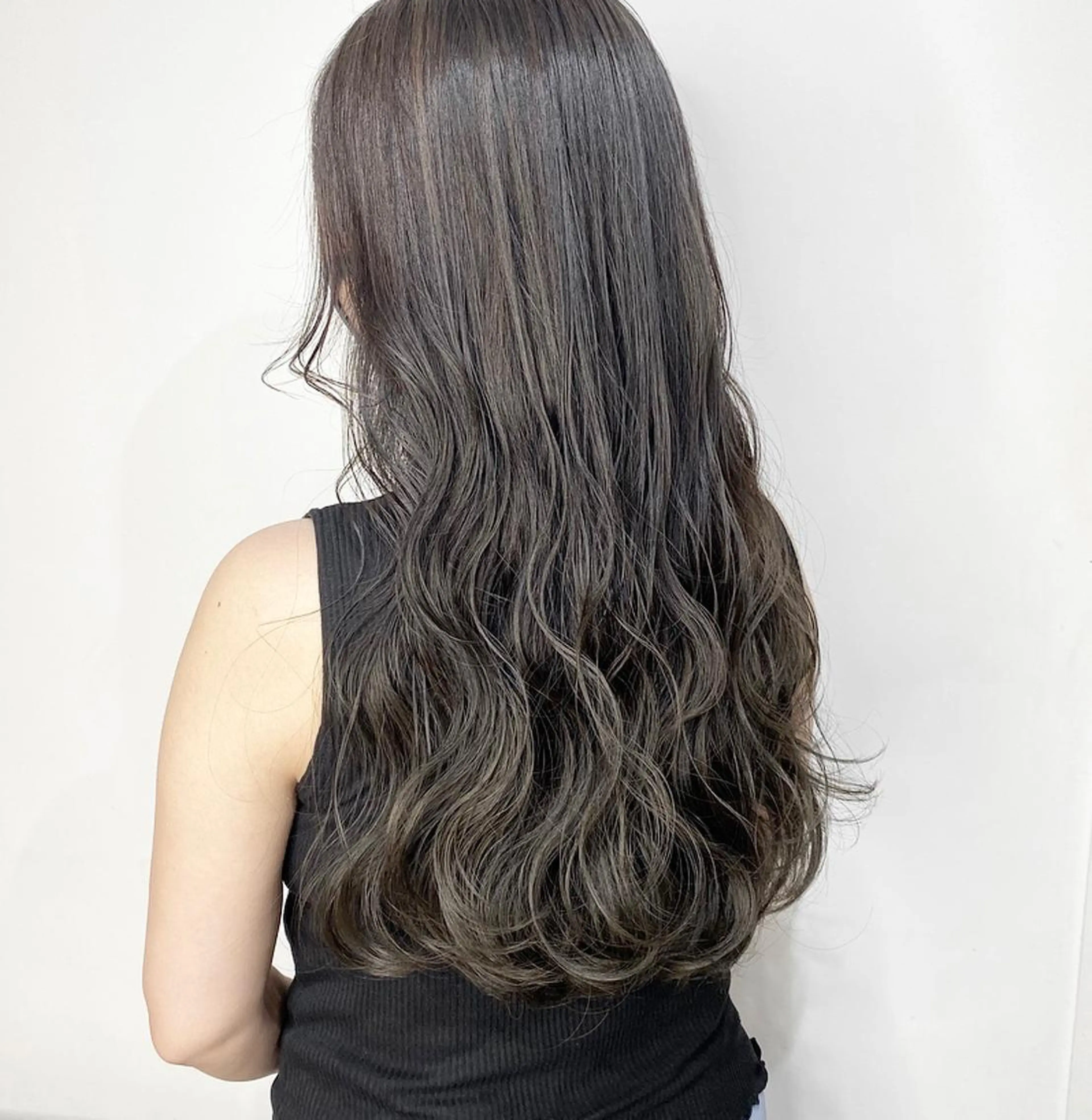 ロング 家里 圭子のヘアスタイル