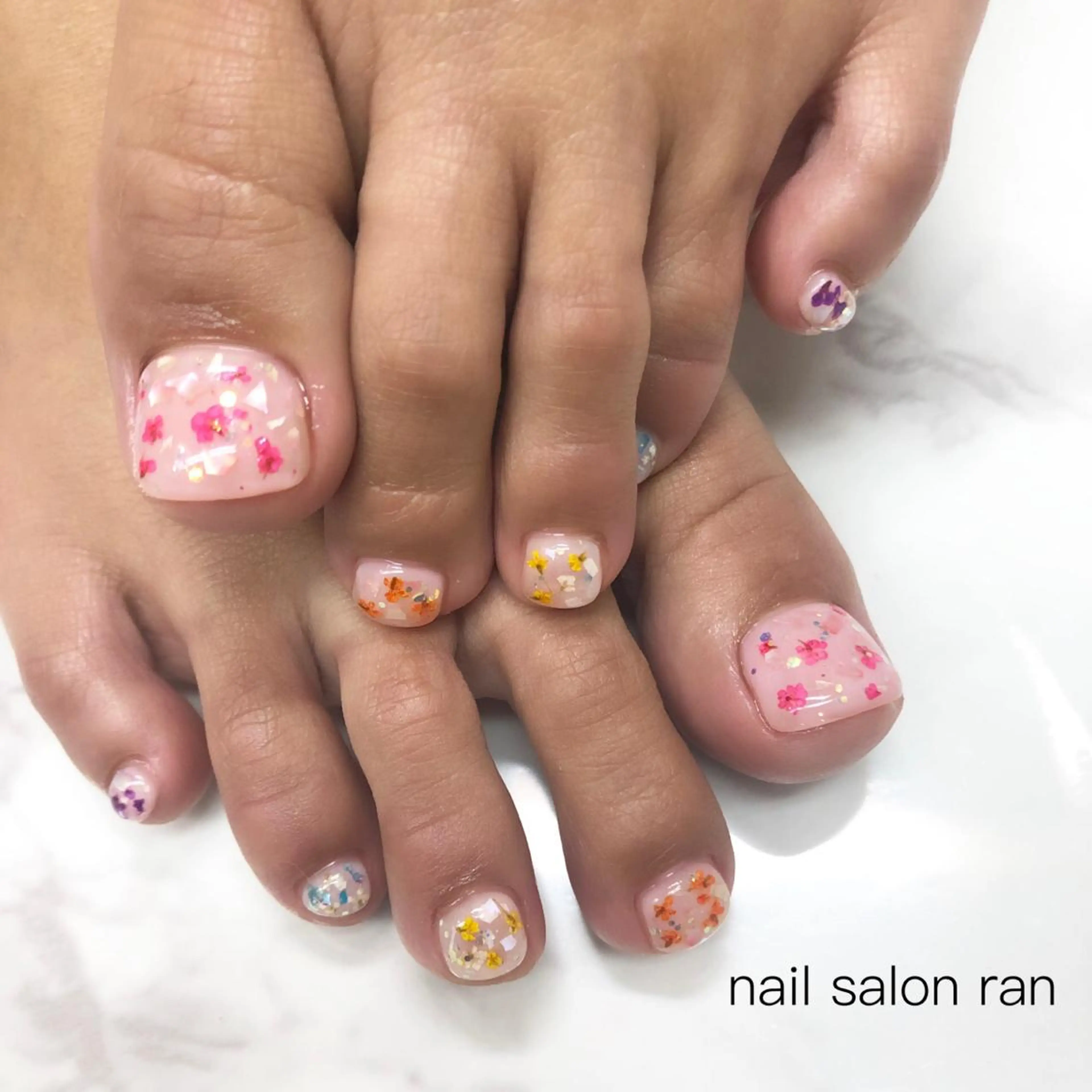 ネイル フットネイル 持ち込み nailsalon ranのネイルデザイン