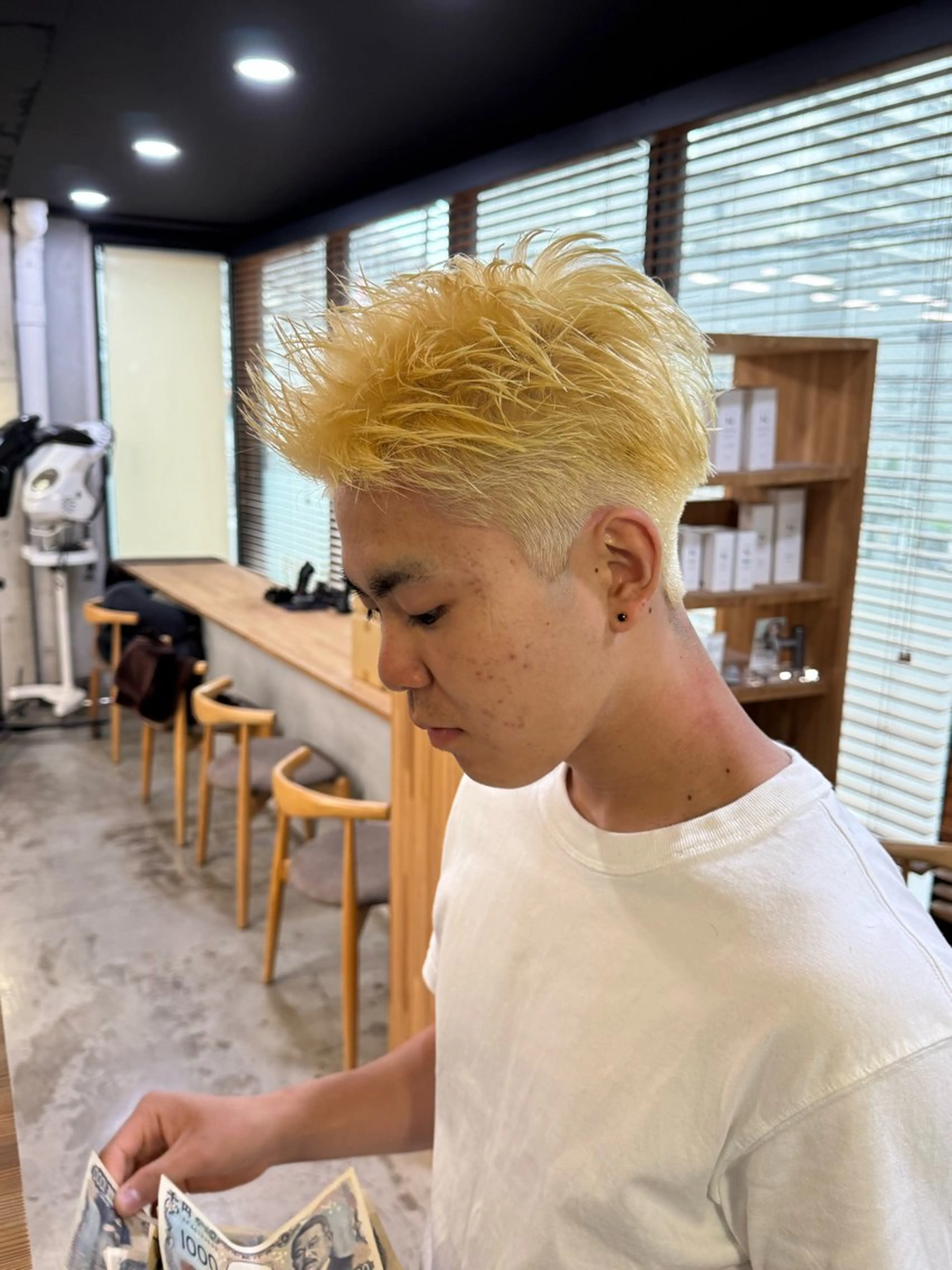 メンズ カット ヘアカラー トリートメント アキト/ メンズ/透明感暗髪のヘアスタイル