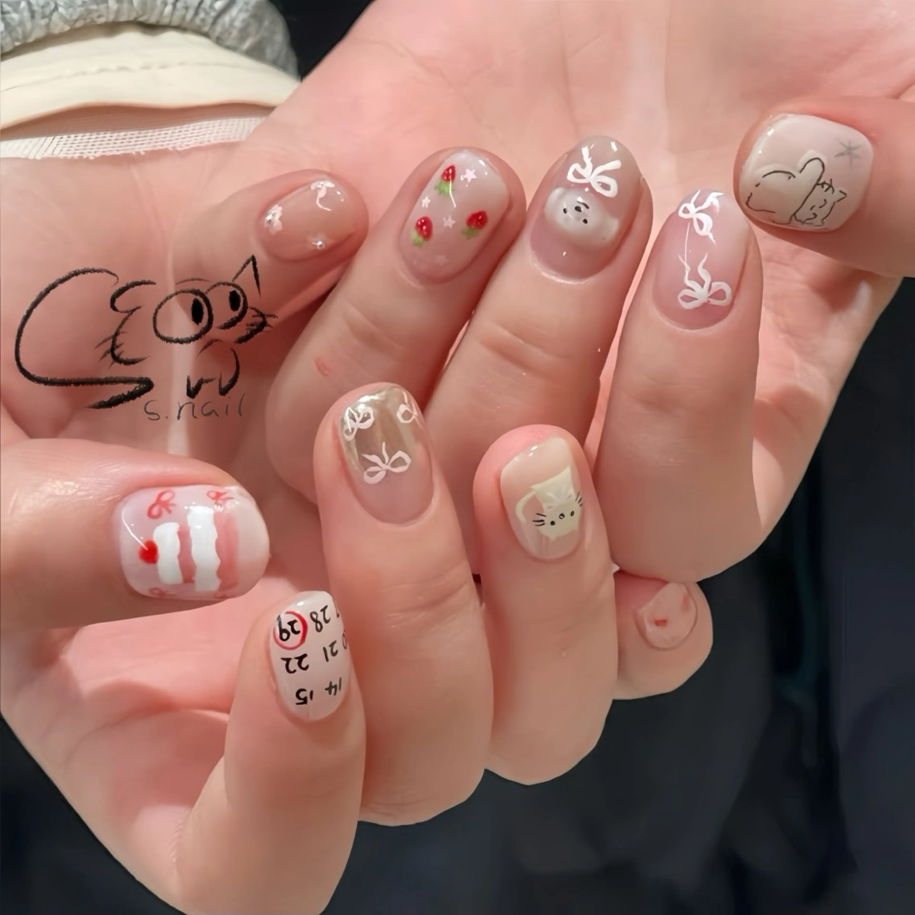 ネイル アートネイル チークネイル フレンチネイル グラデーション マグネットネイル ハンドネイル S.nail所属・S.nail _のネイルデザイン