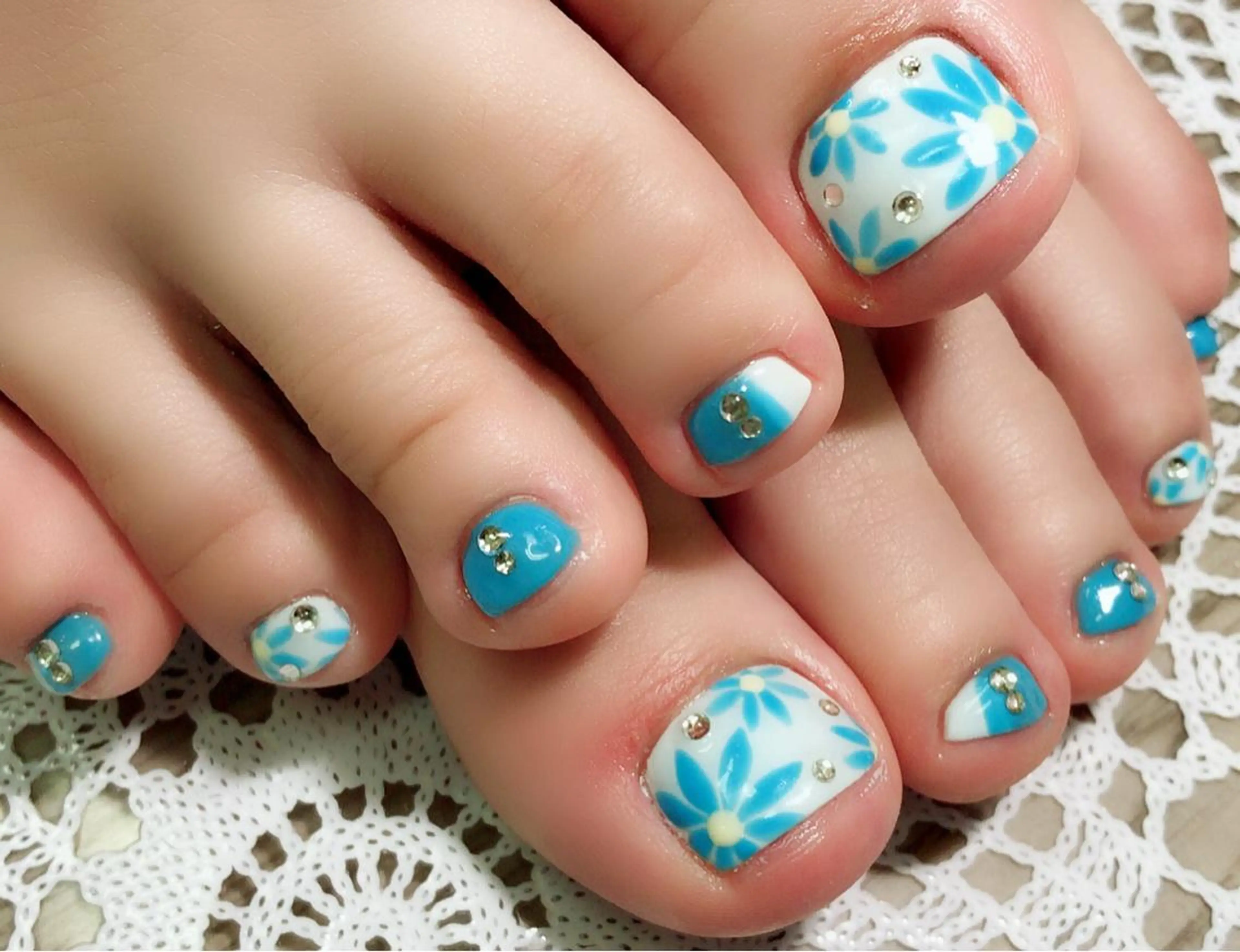 ネイル ラウバイマノマノ なかざとのネイルデザイン