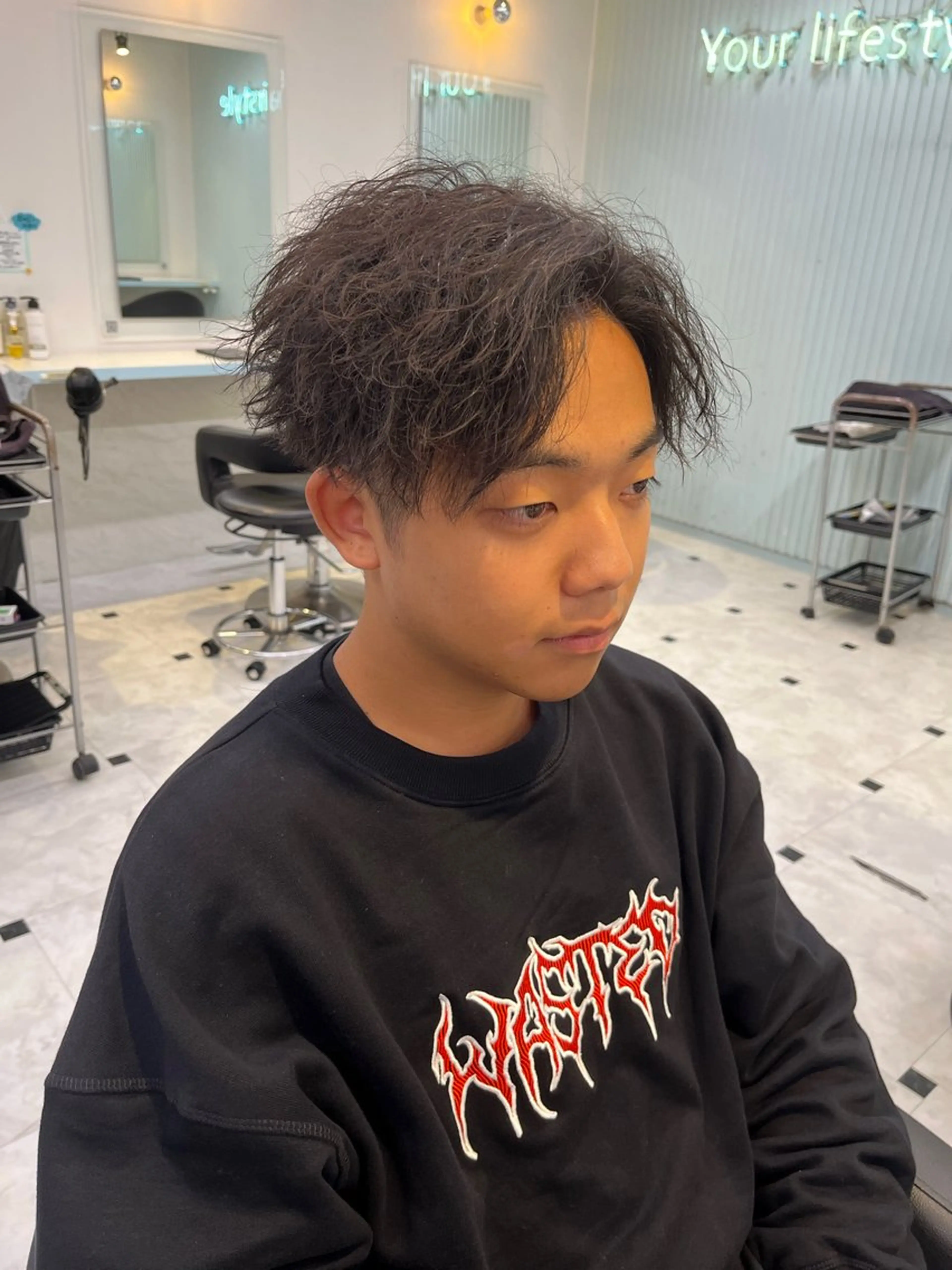 メンズ カット 似合わせ💗透け感 💗うる艶カラー💗のヘアスタイル