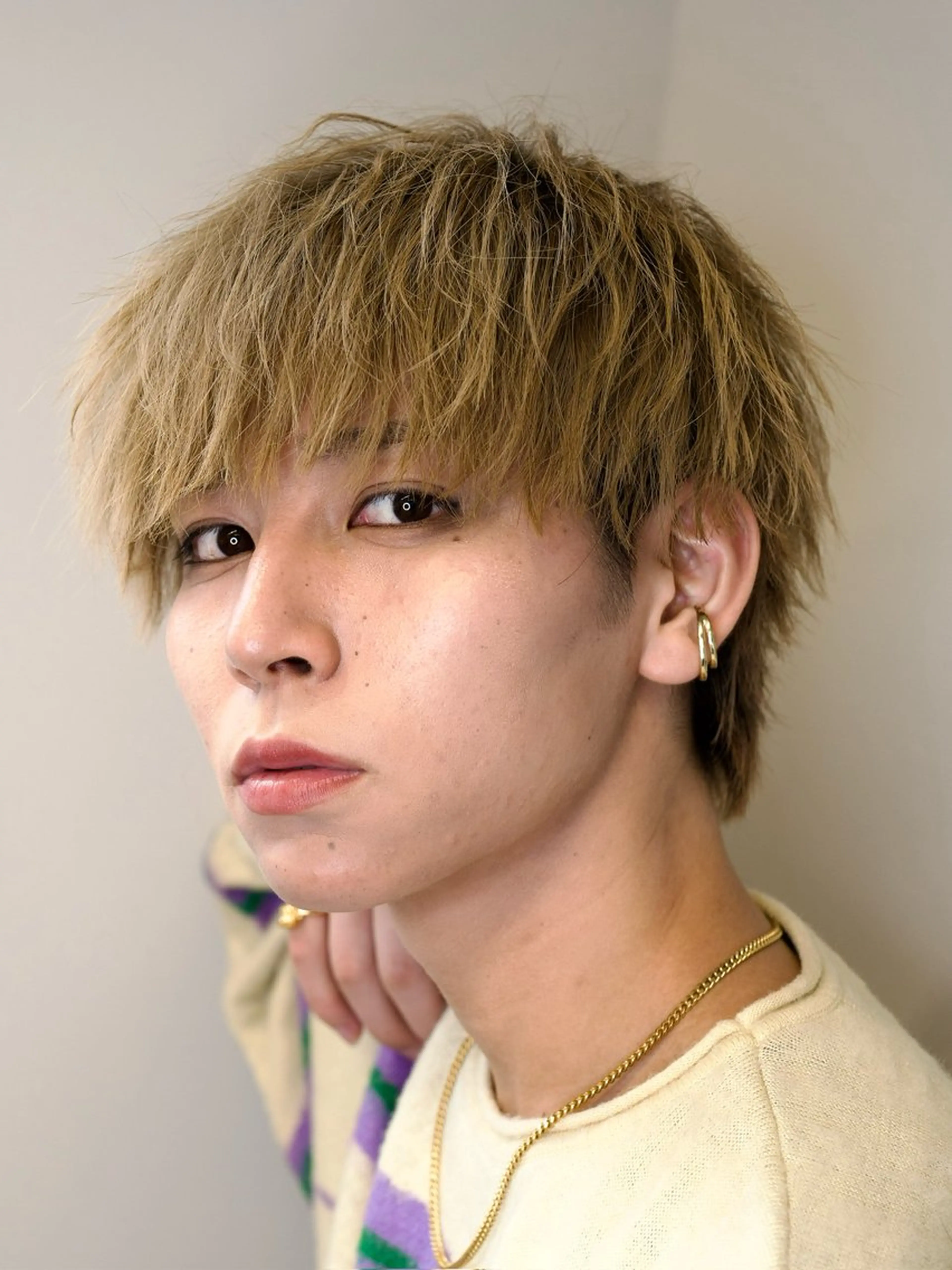 ショート カラー パーマ メンズ メンズブリーチ アッシュ ベージュカラー ブリーチ ダブルカラー 外国人風カラー職人 レオのヘアスタイル