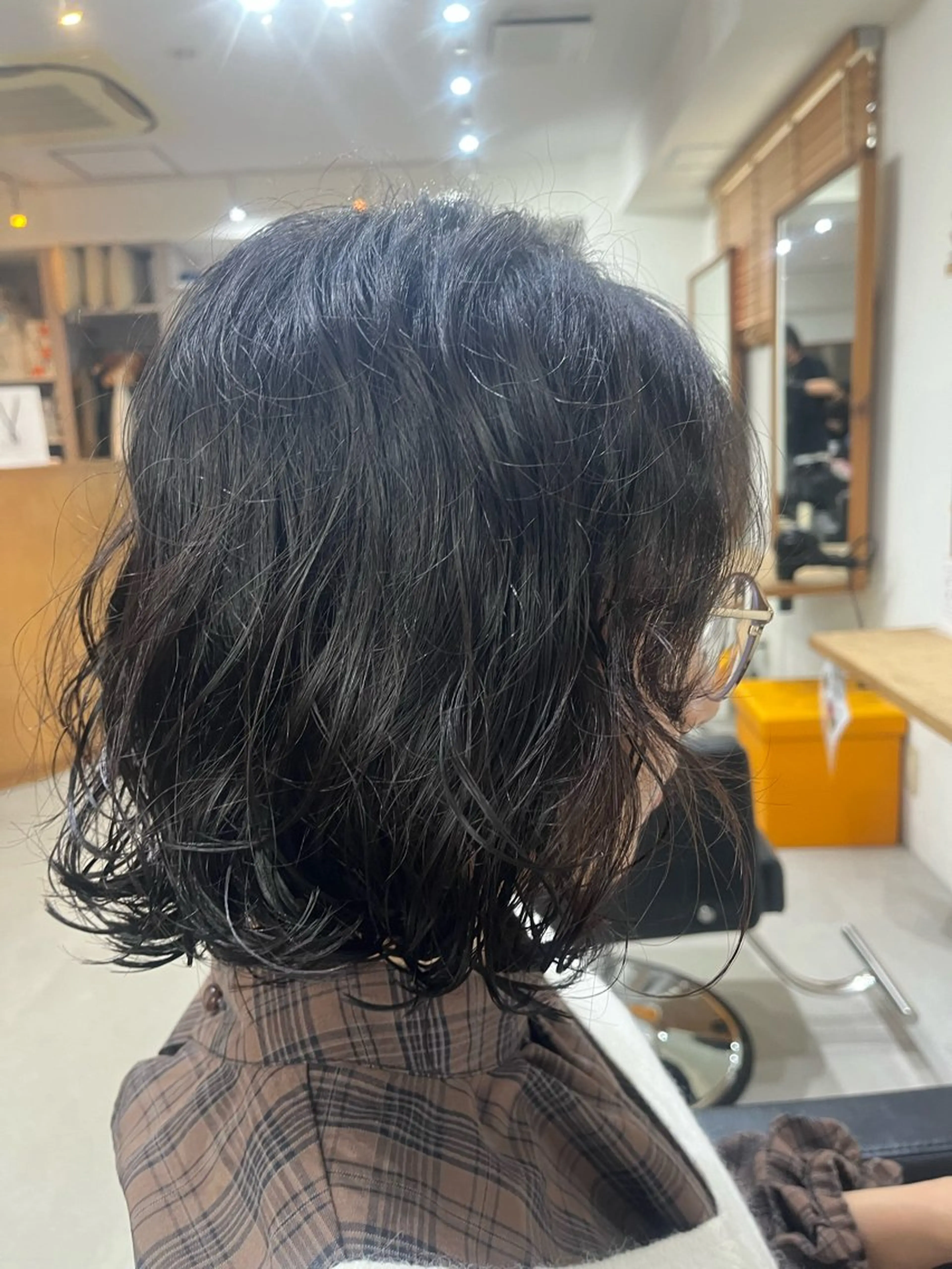 ミディアム パーマ ✨🎨ブリーチなし 透明感カラー✨美友のヘアスタイル