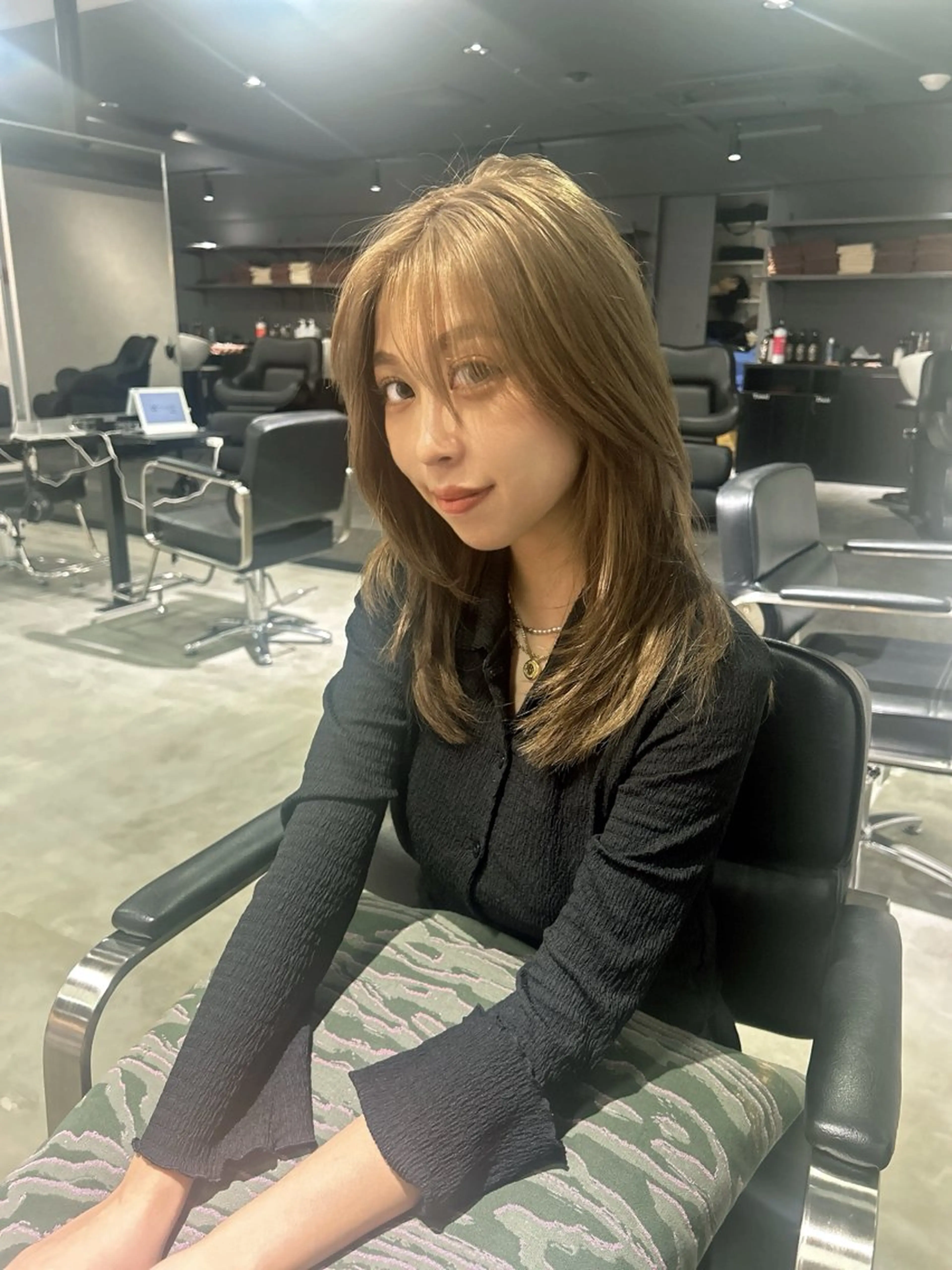 ミディアム ミディアムレイヤー レイヤーカット 髪質改善大阪/ 酸性縮毛矯正/ゆうとのヘアスタイル