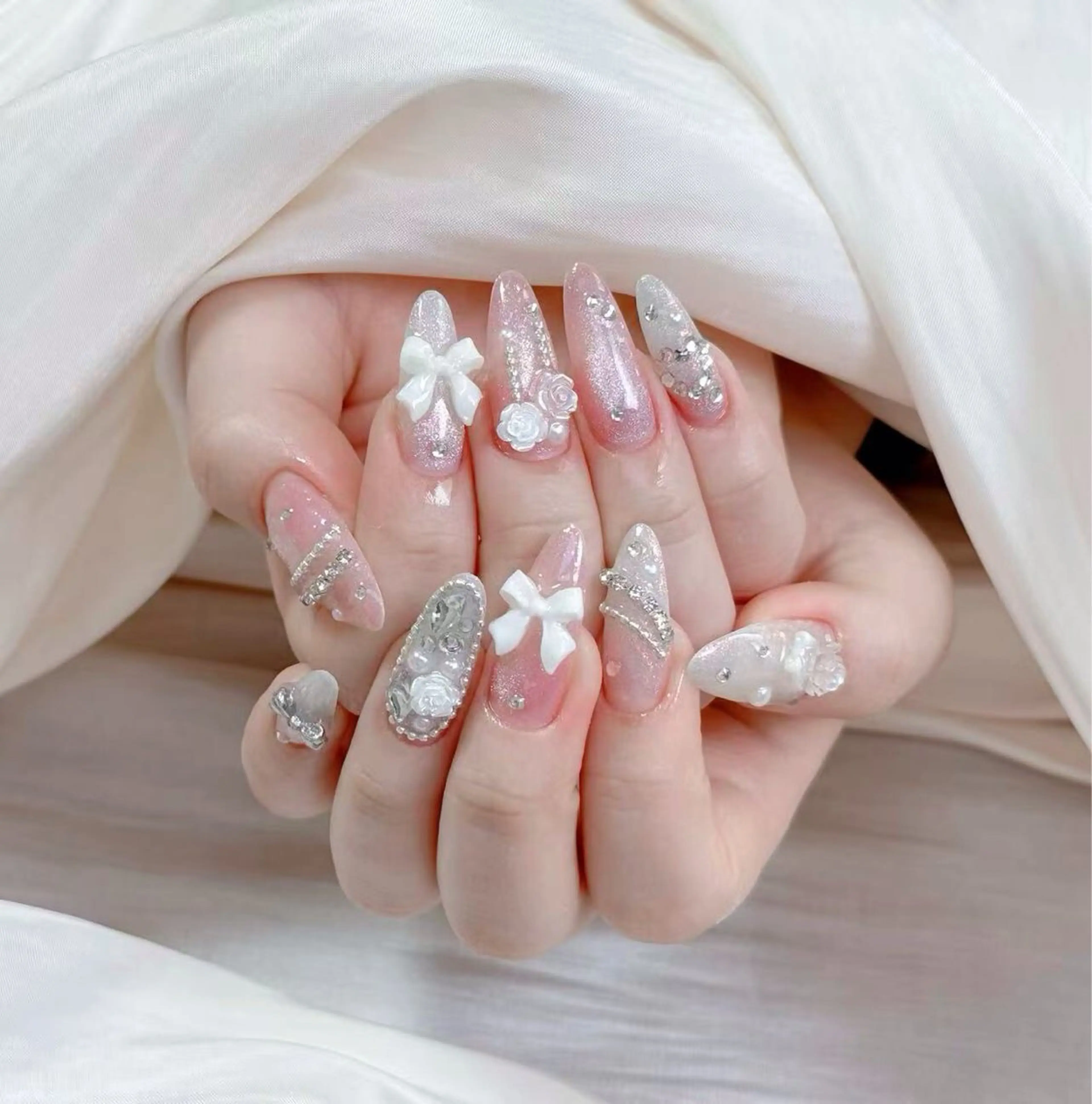 ネイル 小 雨のネイルデザイン