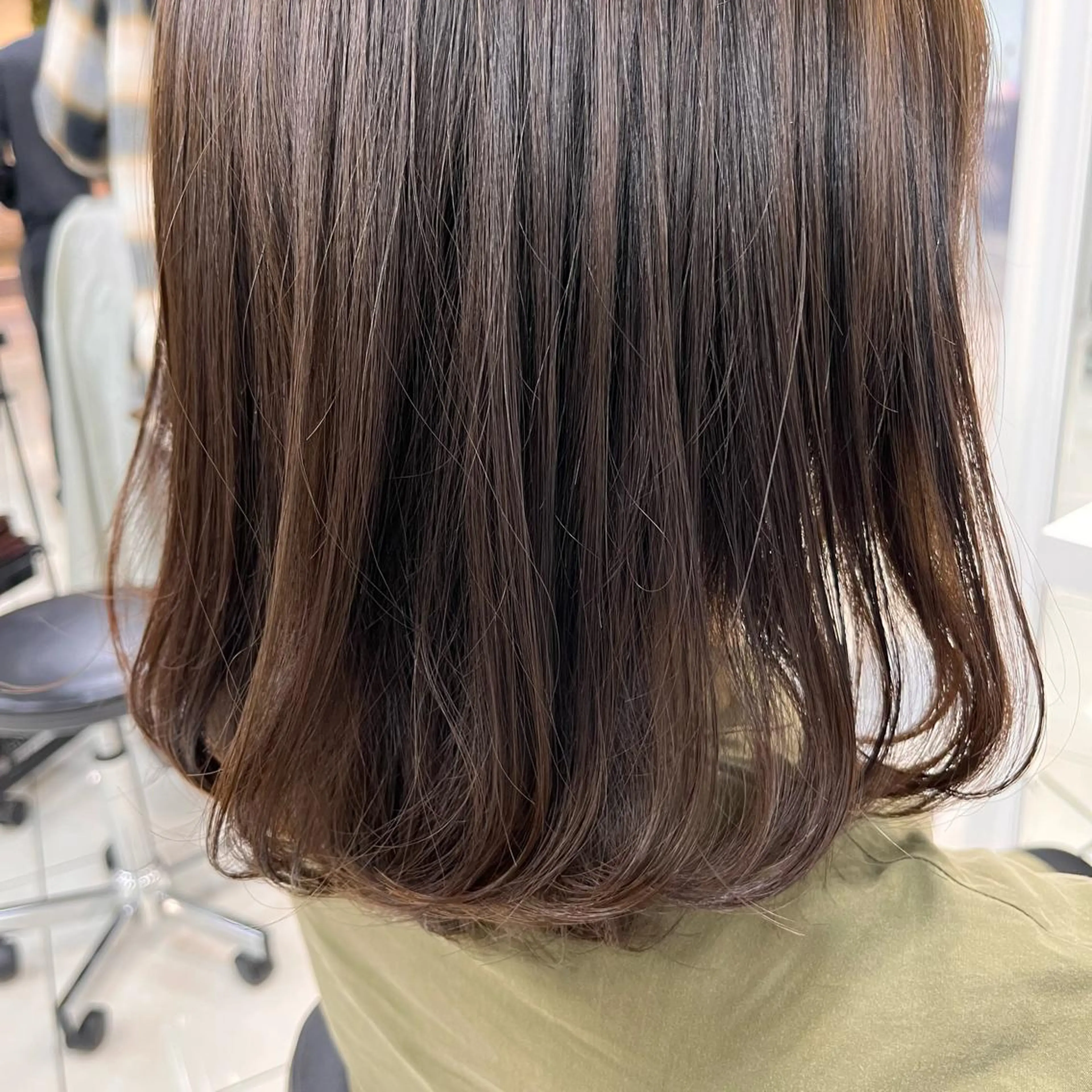 ミディアム カラー ボブレイヤー ブラウンカラー ボブ レイヤーカット カット ヘアカラー トリートメント メンズヘア専門🦊 RYOKAのヘアスタイル