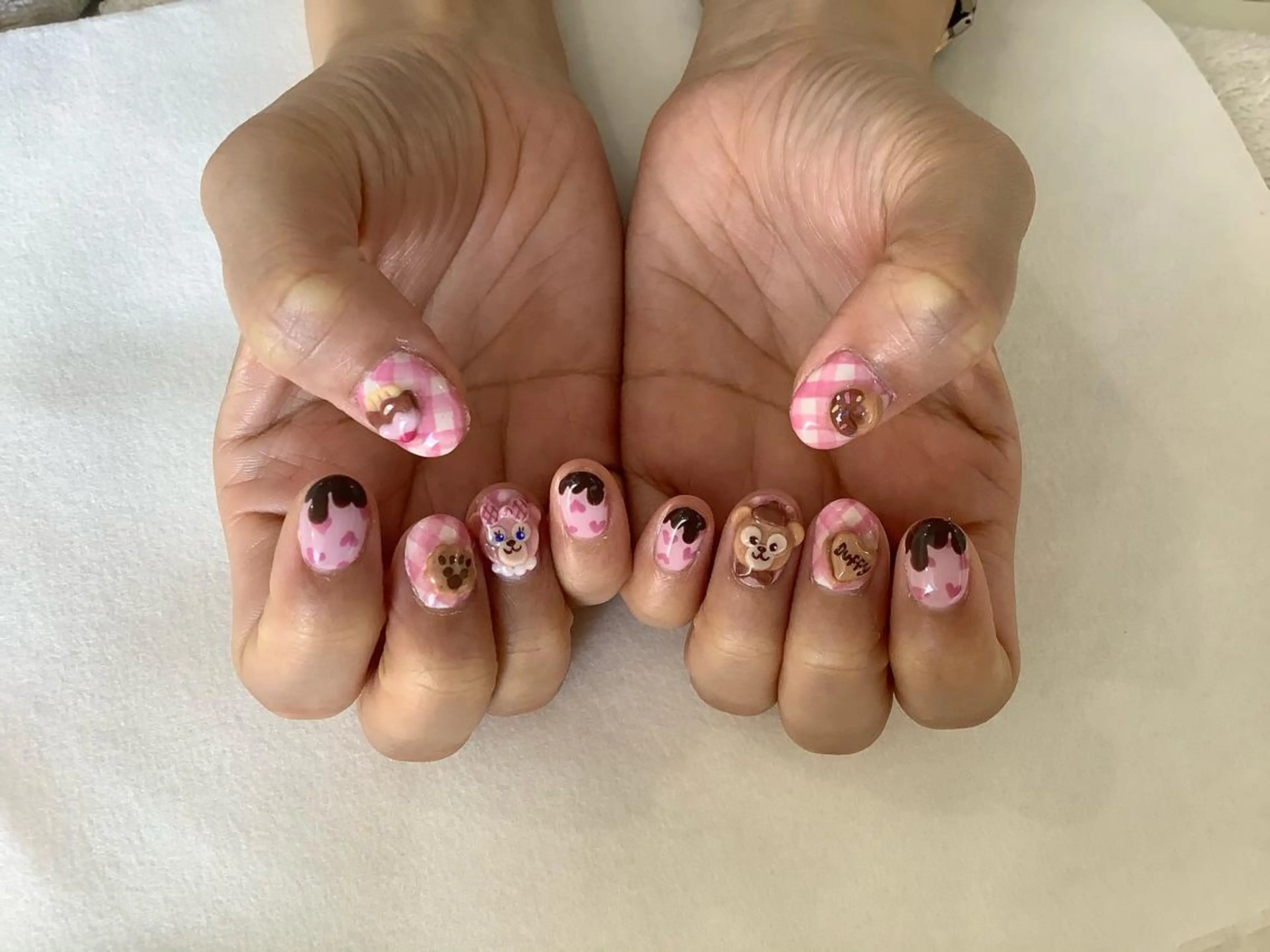 ネイル ハンドネイル 💎🐰 saki. m 🐰💎のネイルデザイン