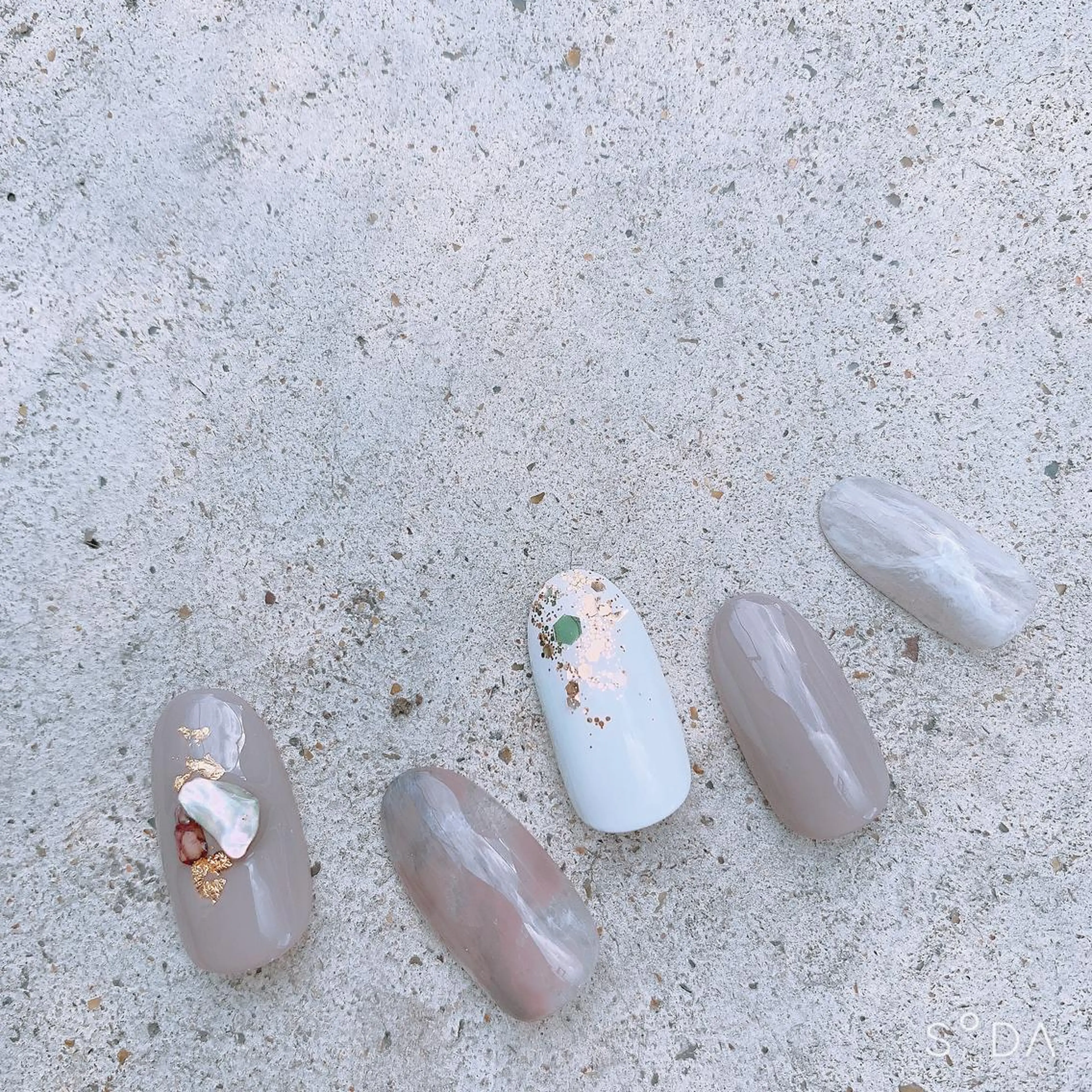 ネイル ニュアンスネイル Rena colore'のネイルデザイン