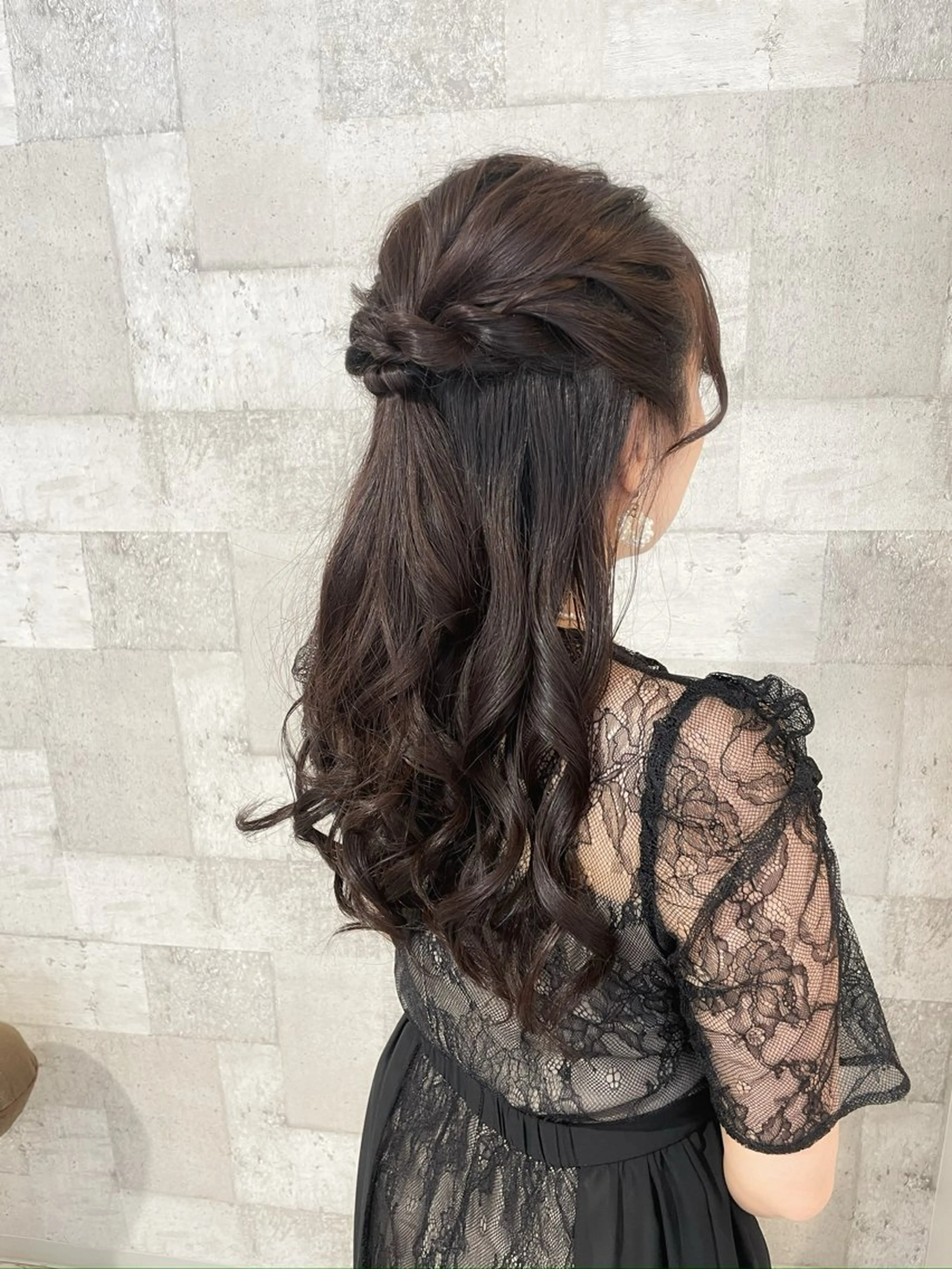 ロング ヘアアレンジ ハーフアップ ASTRANTIA栄所属・菅野 凪紗のヘアスタイル