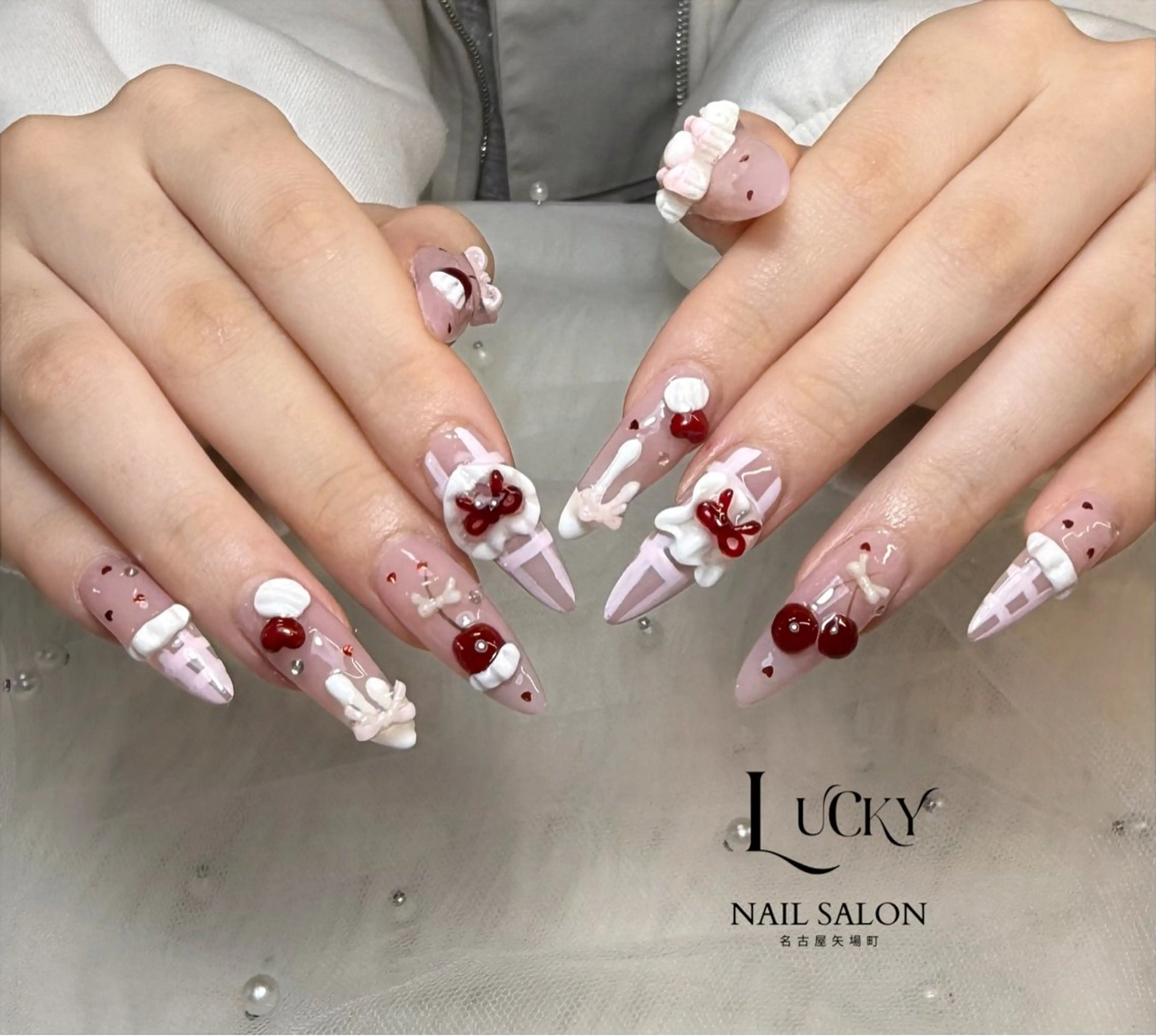 ネイル アートネイル ジェルネイル ロングネイル 持ち込み シンプルネイル ハンドネイル Lucky Nail Salon所属・Lucky Nail Salonのネイルデザイン