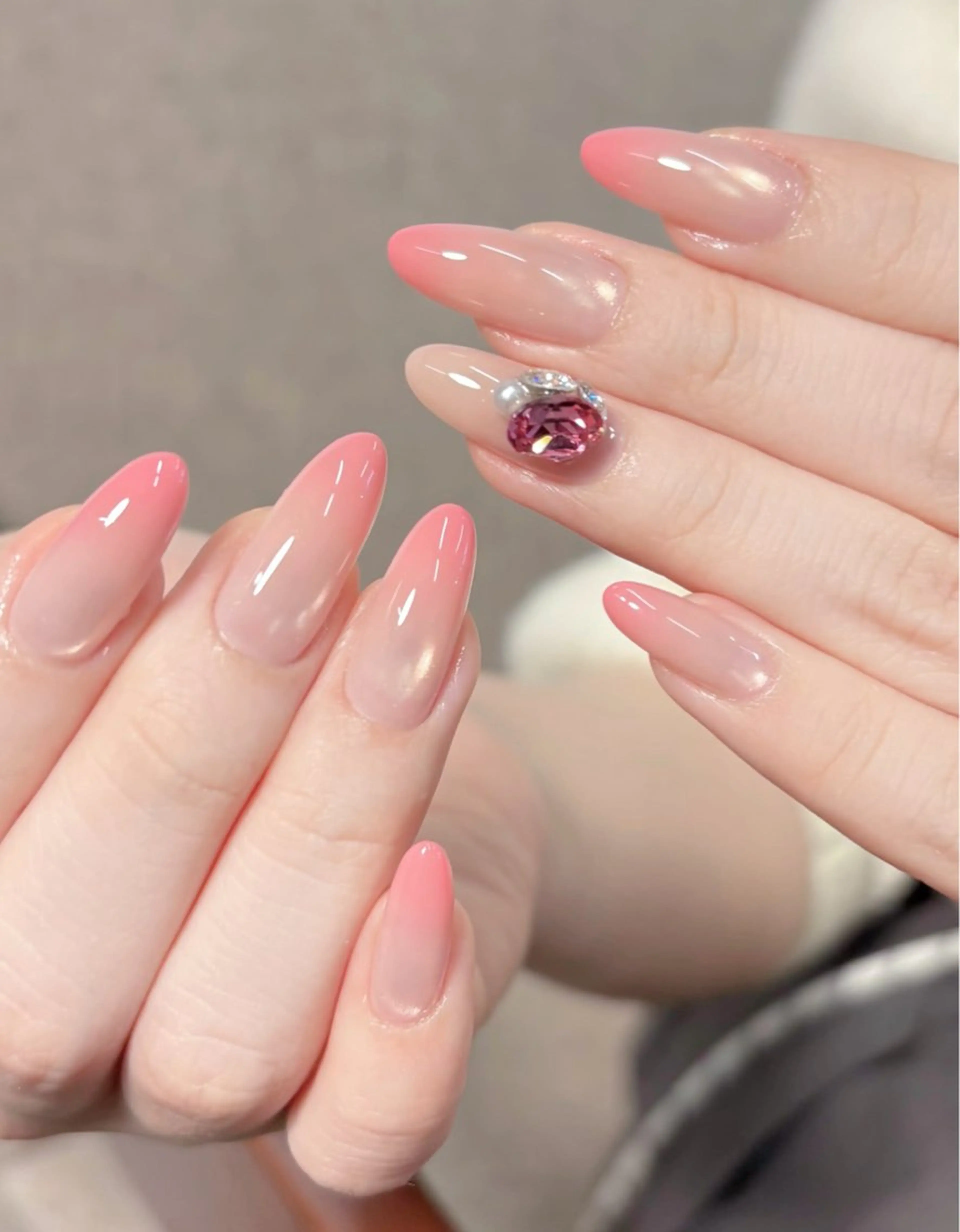 ネイル オーロラネイル ブラウン チークネイル 成人式 長さ出し ハンドネイル NEW NAIL 池袋のネイルデザイン