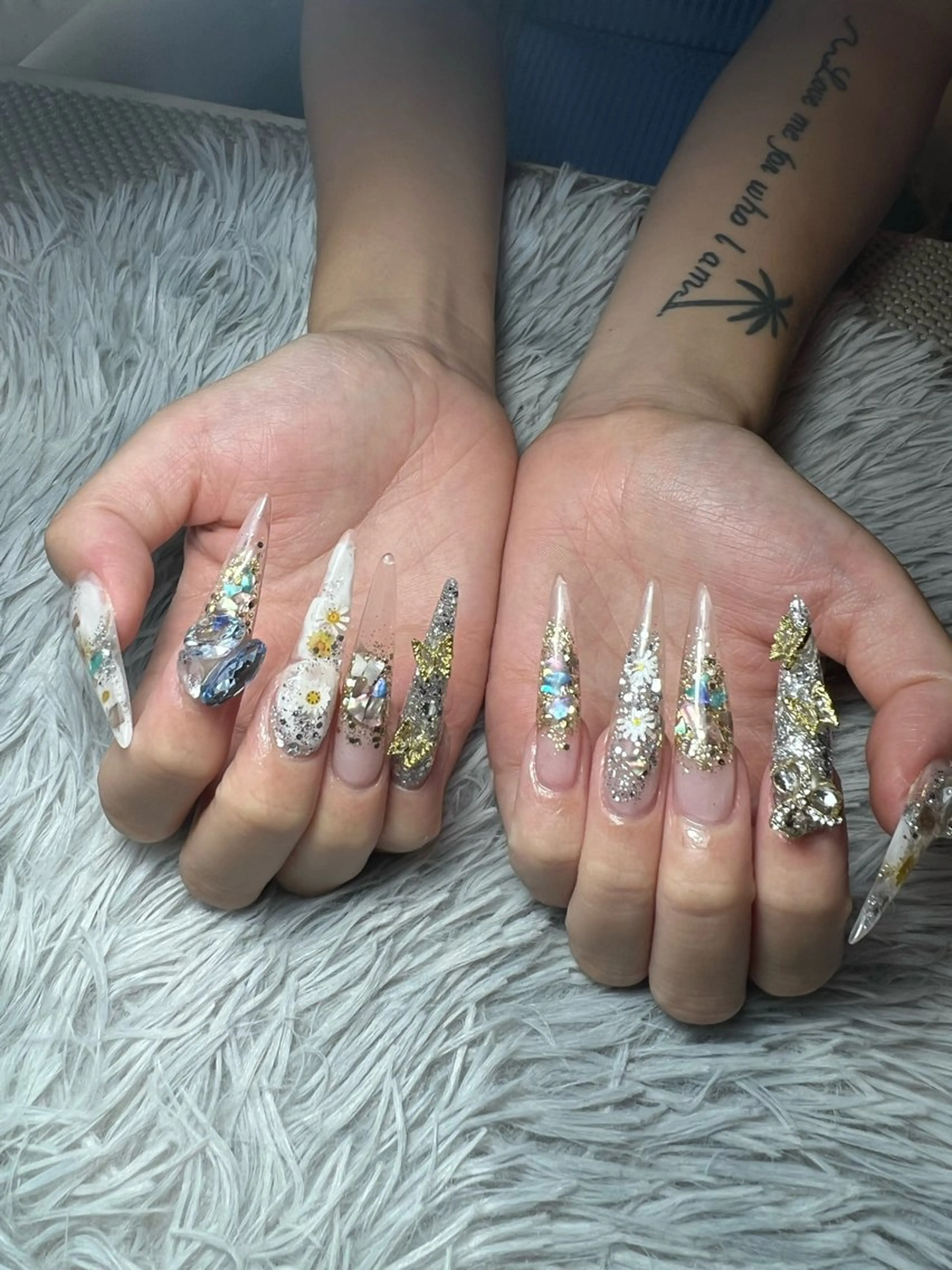 ネイル クリアネイル スカルプネイル ブライダルネイル ハンドネイル シェヌネイル JURAのネイルデザイン