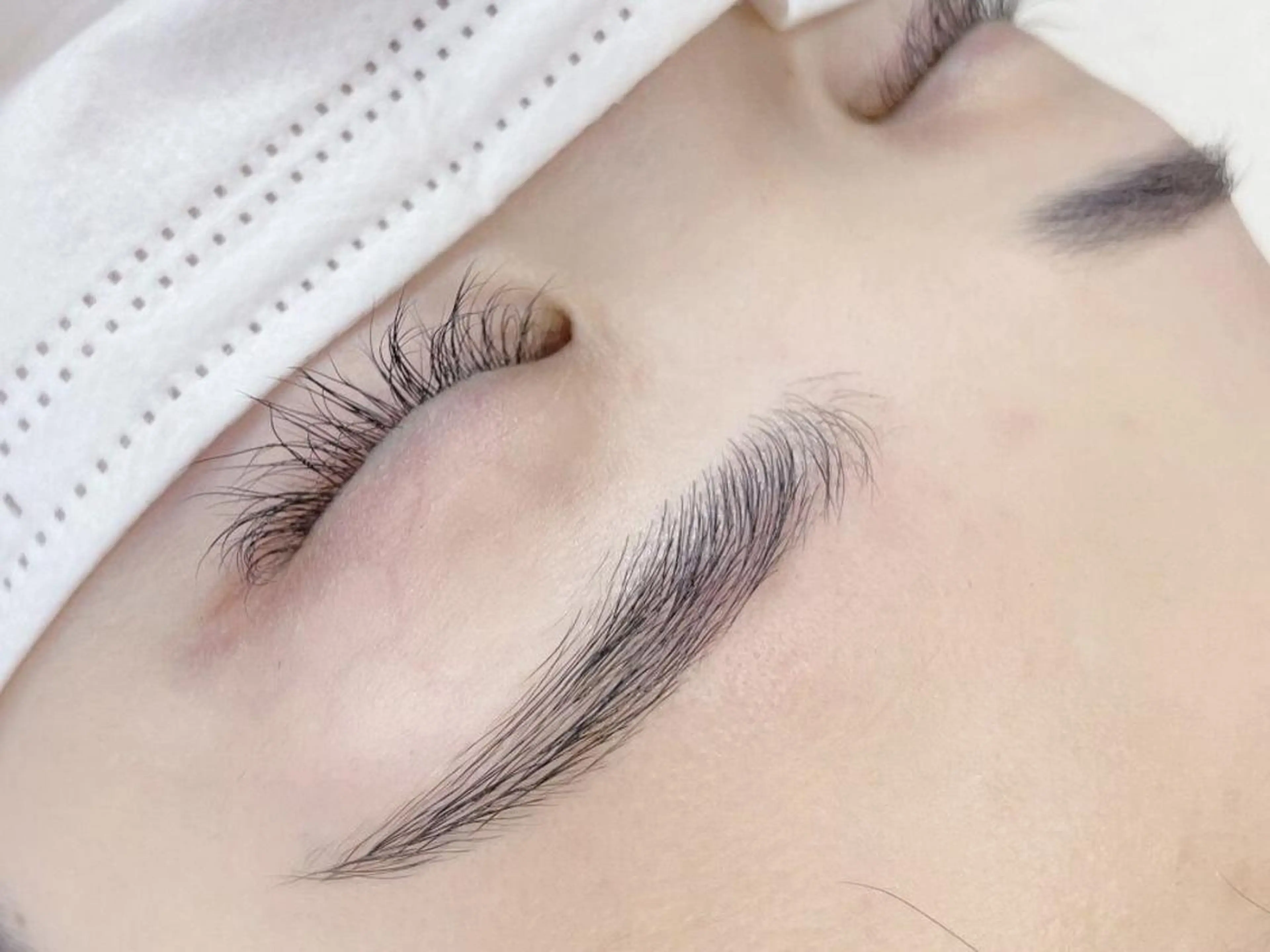 アイブロウ eyelist MAAYAのマツエク・マツパデザイン