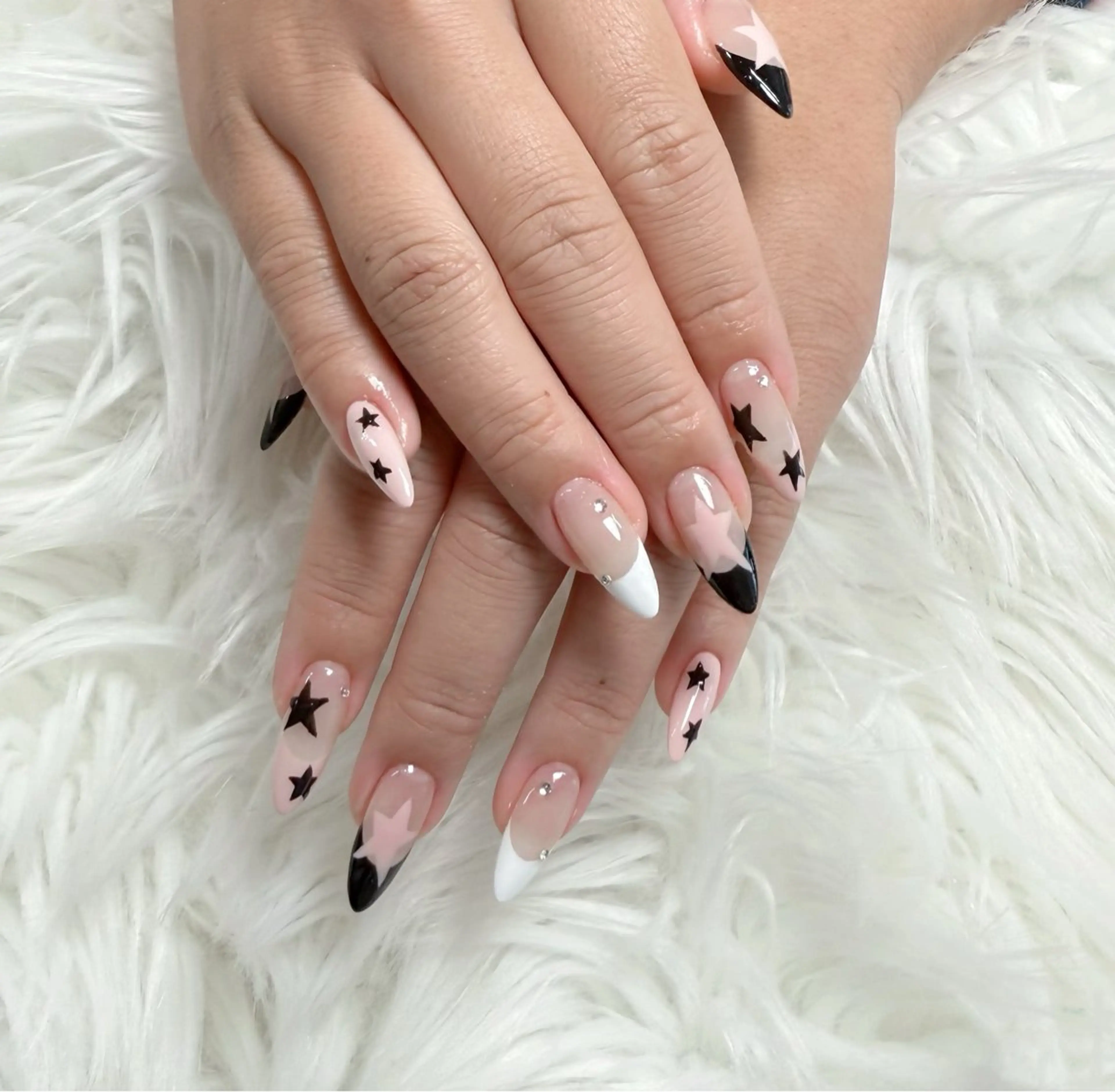 ネイル ENSalon 愛佳のネイルデザイン