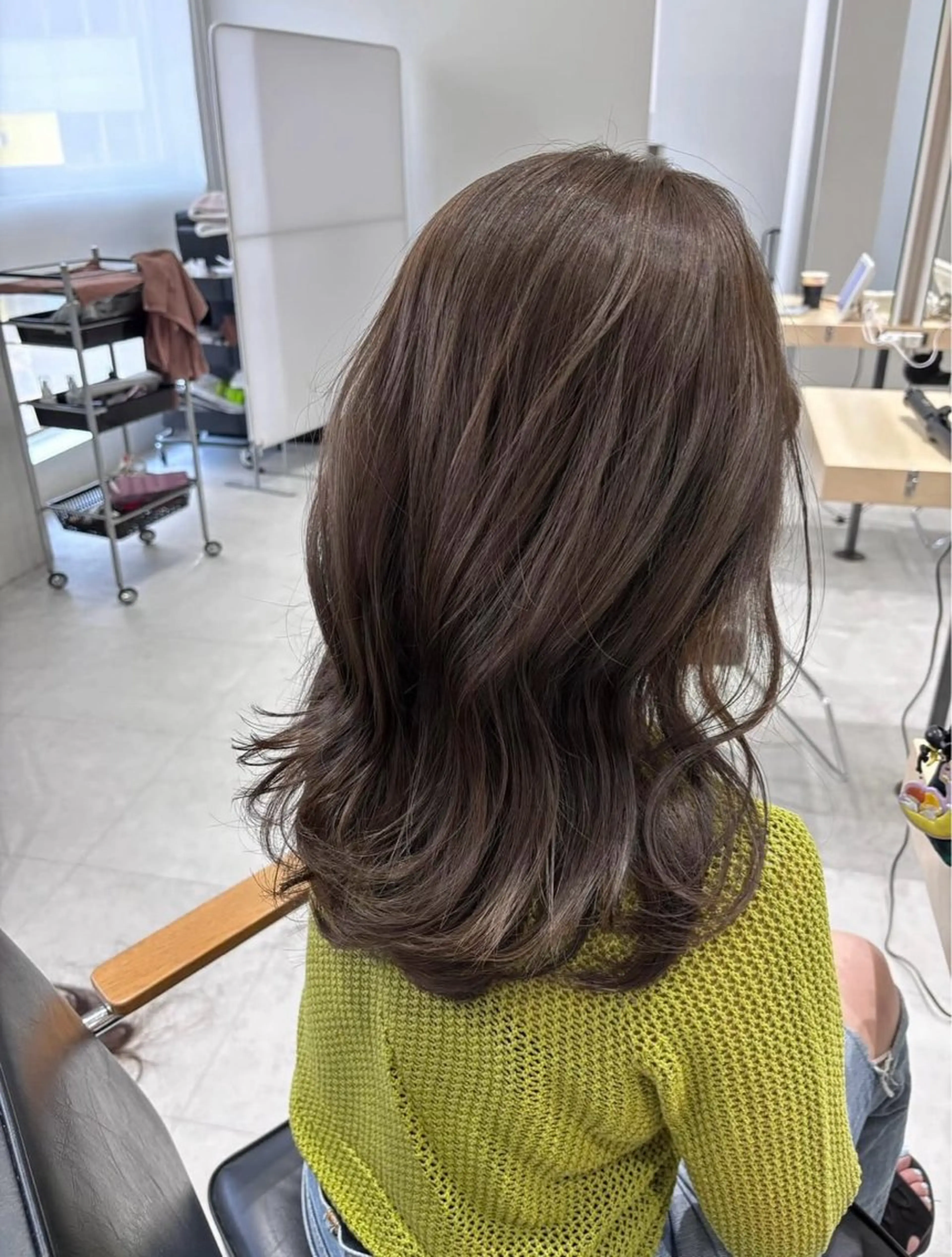 カラー 透明感カラー ヘアカラー SOYON 栄店所属・信山 怜生のヘアスタイル