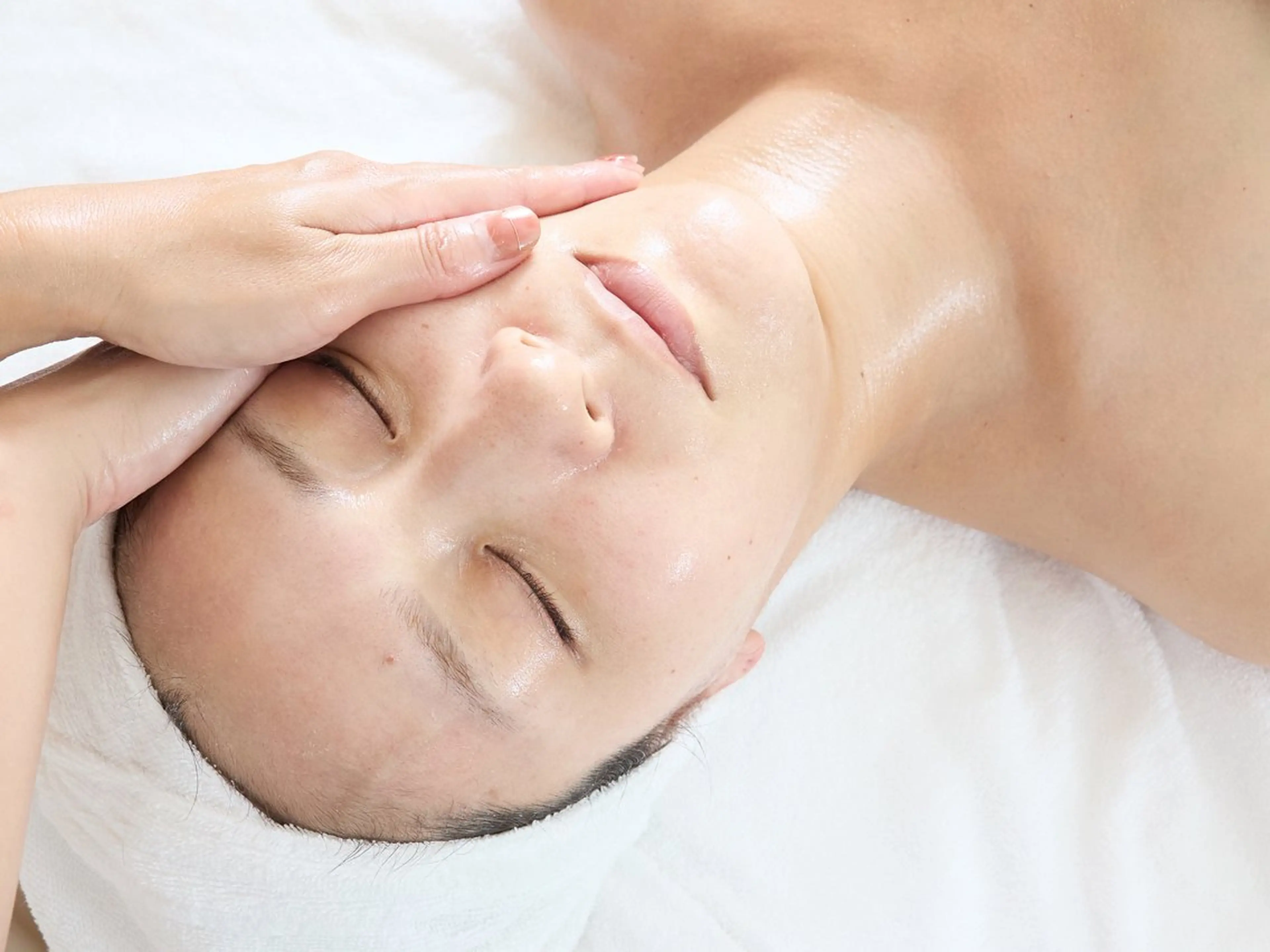 エステ リラク miel所属・毛穴＆ホワイトニング mielのエステ・リラクイメージ