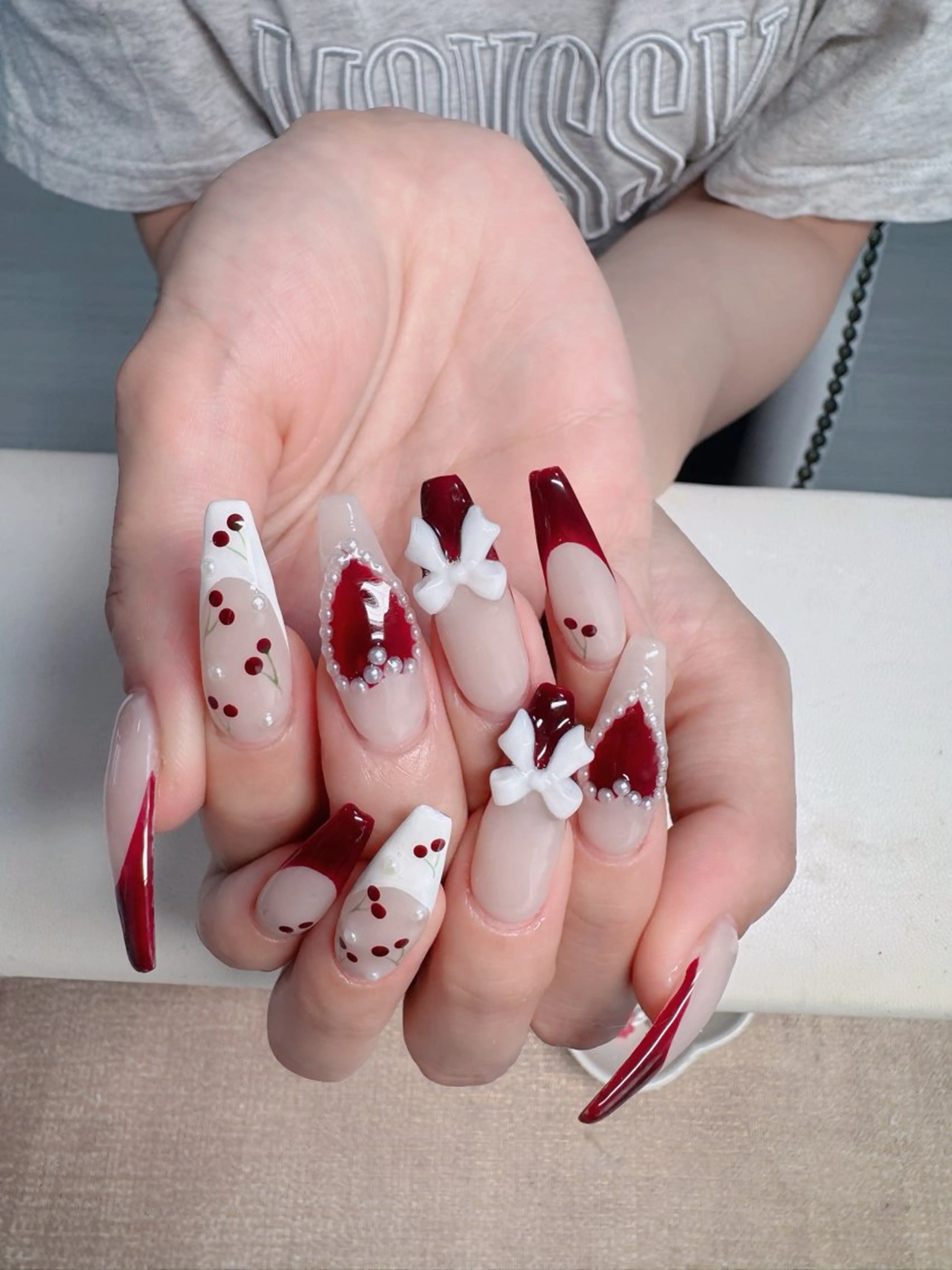 ネイル フレンチネイル ジェルネイル ガラスフレンチ ハロウィン ハート ハンドネイル H.baby Nail Salonのネイルデザイン