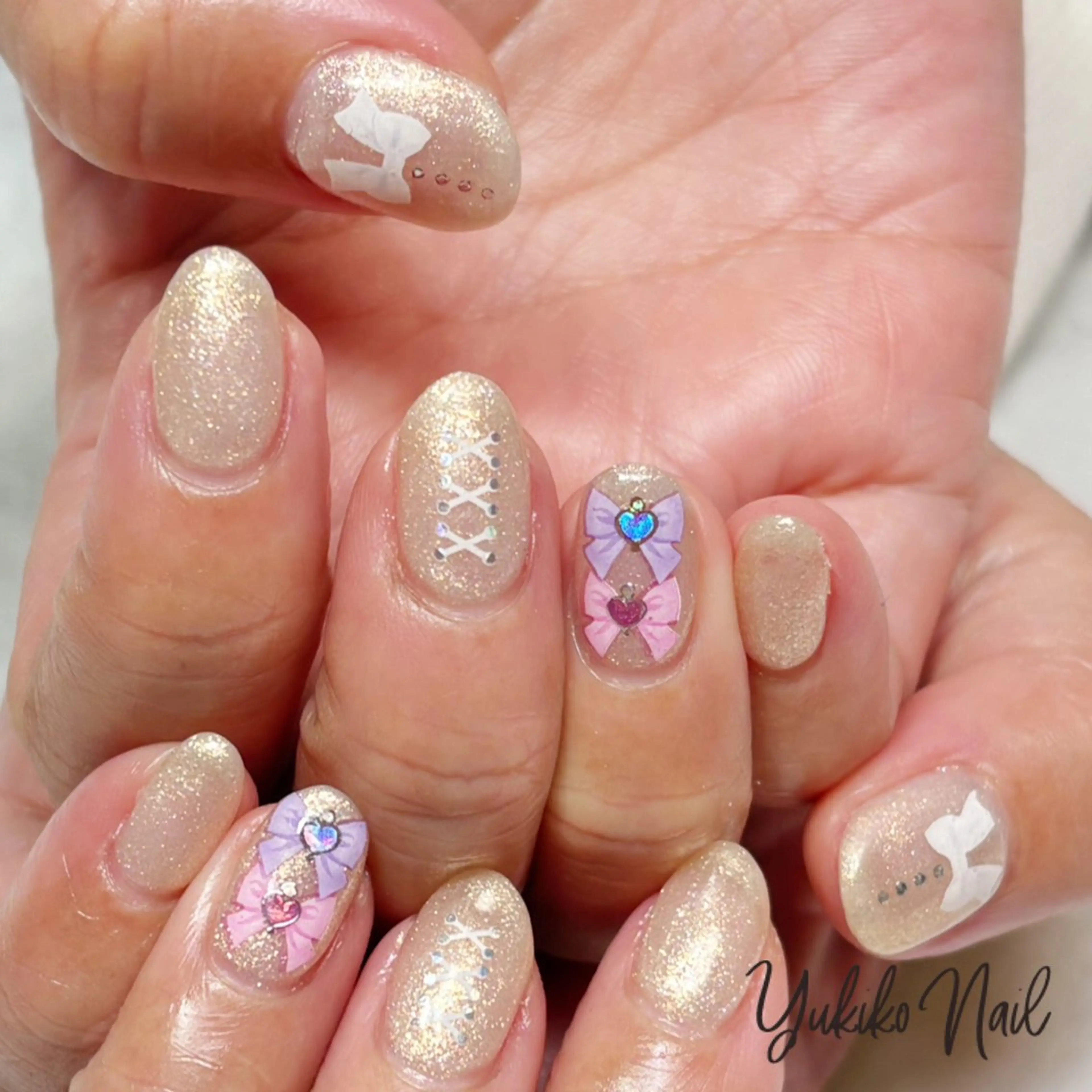 ネイル アートネイル ワンカラーネイル リボン ホワイト ハンドネイル ユキコ ネイルのネイルデザイン