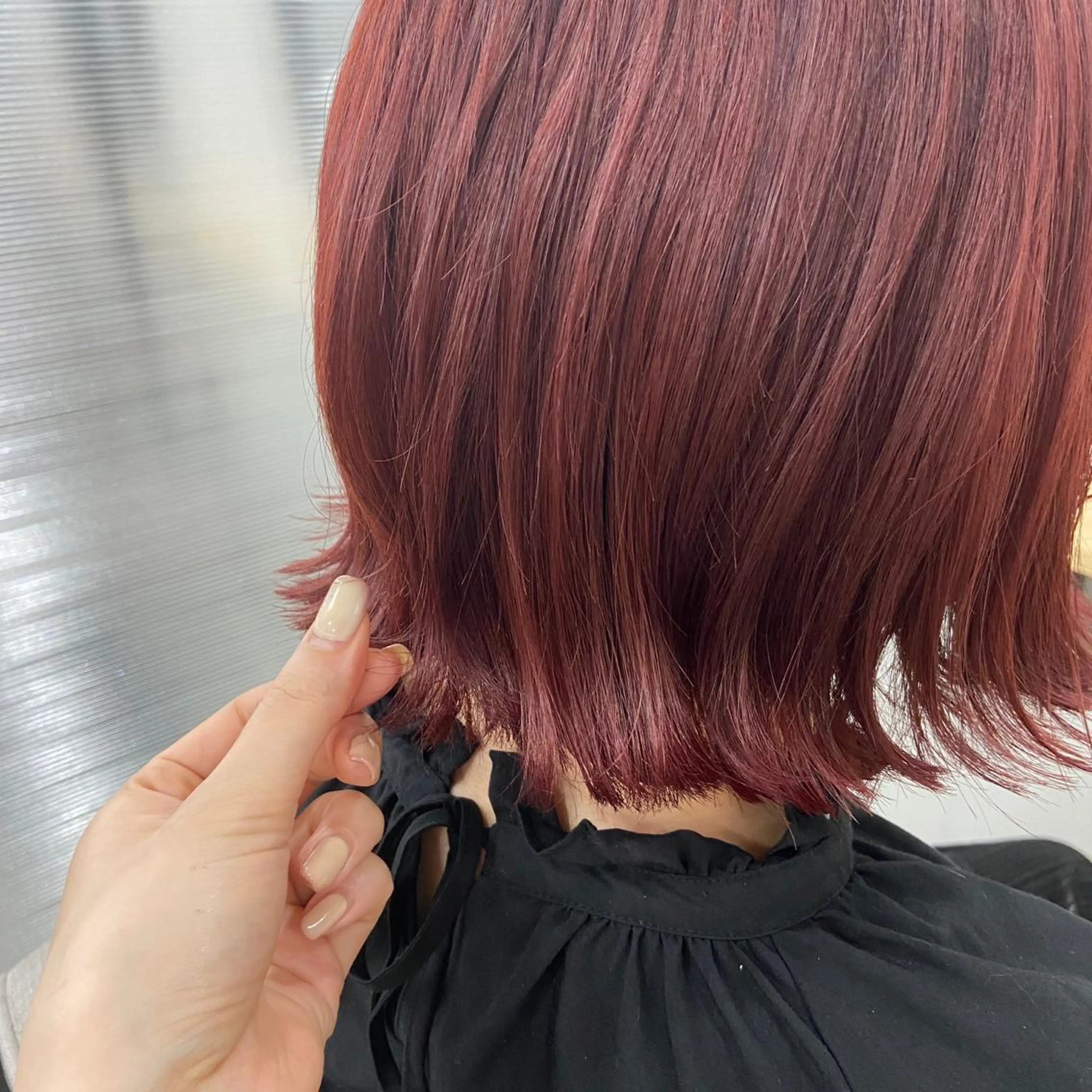 ショート カラー ヘアアレンジ ブリーチ レッドカラー ルビー LOVETH  大名所属・Trip大名 AZUのヘアスタイル