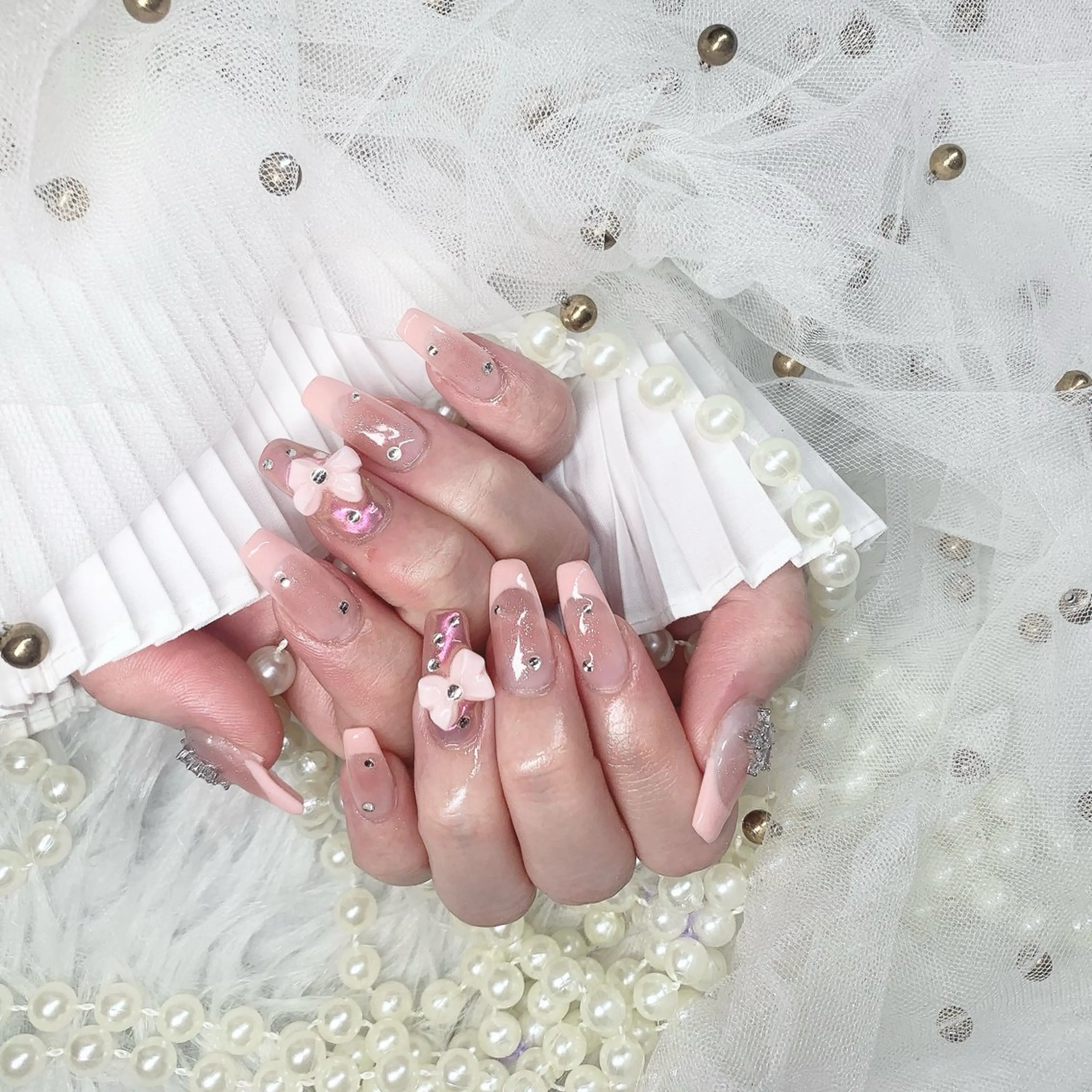 ネイル オーロラネイル 成人式 フットネイル 韓国ネイル ロングネイル Yudia🦋 azuのネイルデザイン