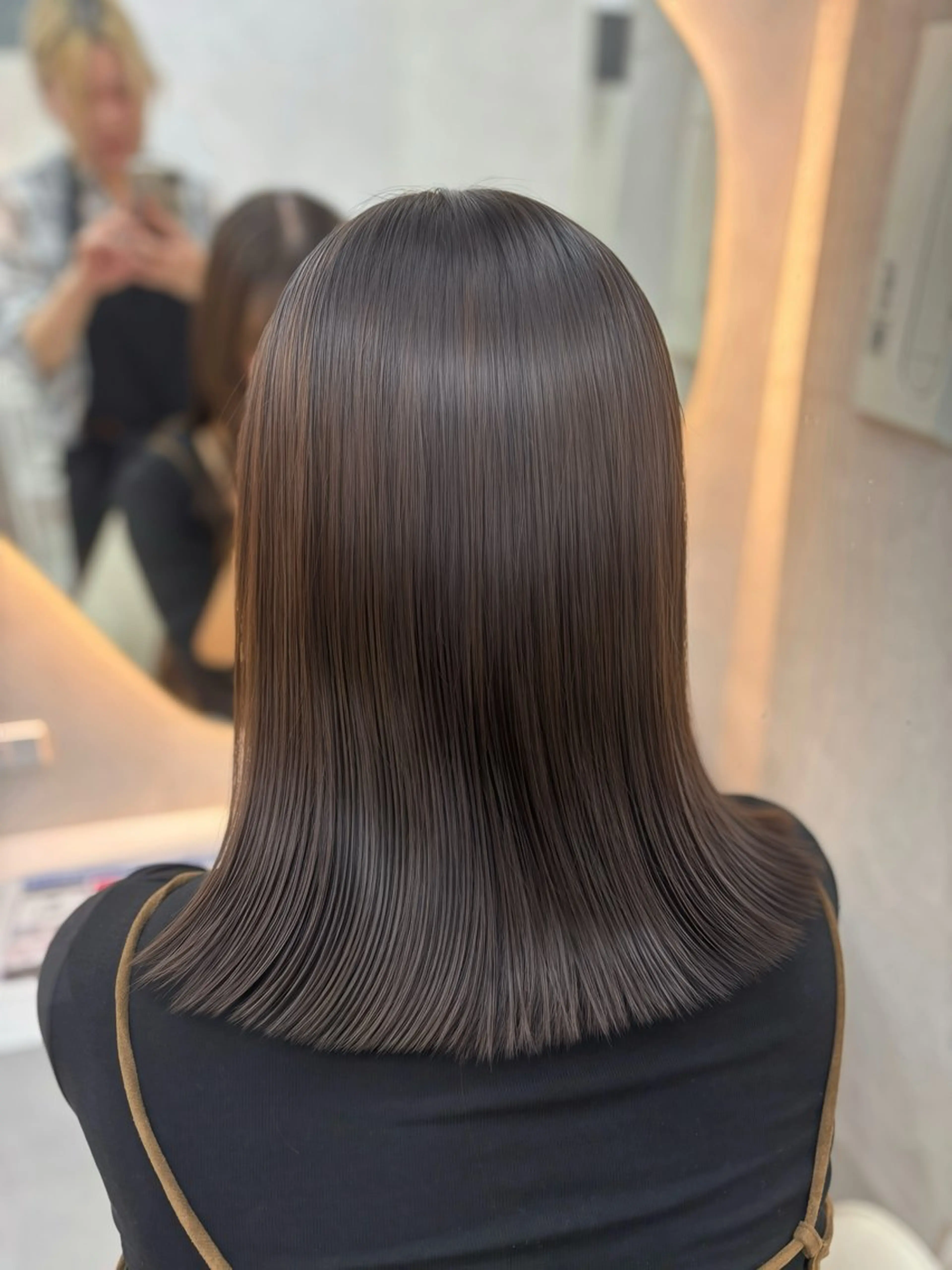 セミロング カラー ブラウンカラー カット みらい🖤ブリーチ 縮毛矯正モデル募集のヘアスタイル