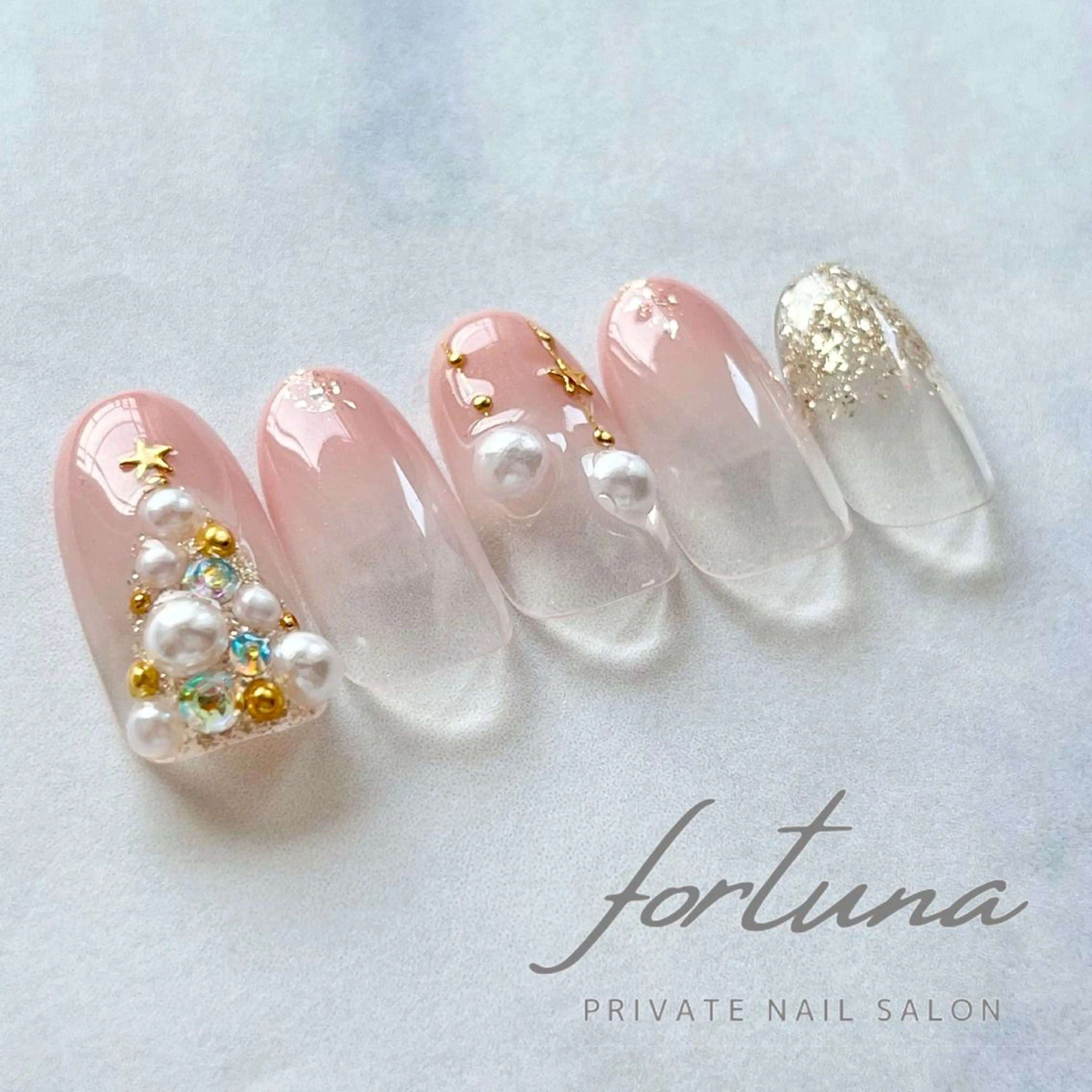 ネイル グラデーション 冬ネイル クリスマス fortuna 武藤裕美のネイルデザイン