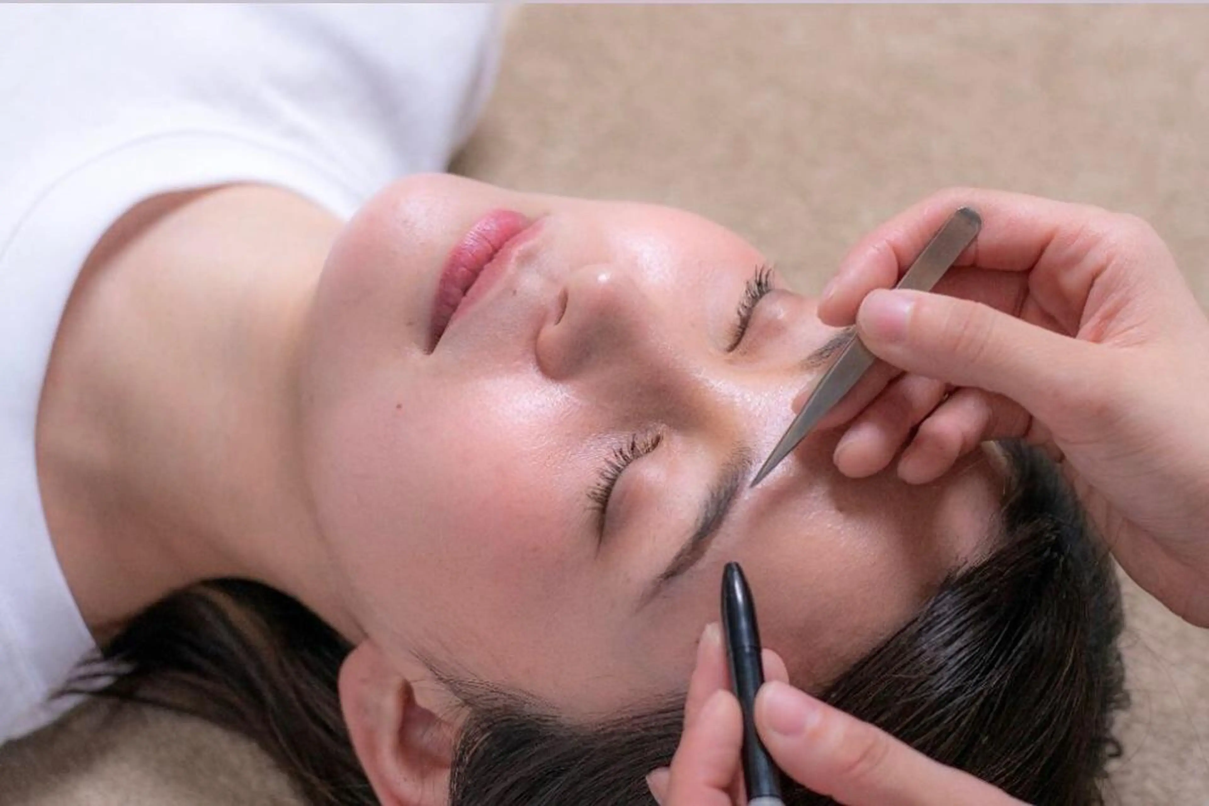 アイブロウ 大澤 友里のエステ・リラクイメージ