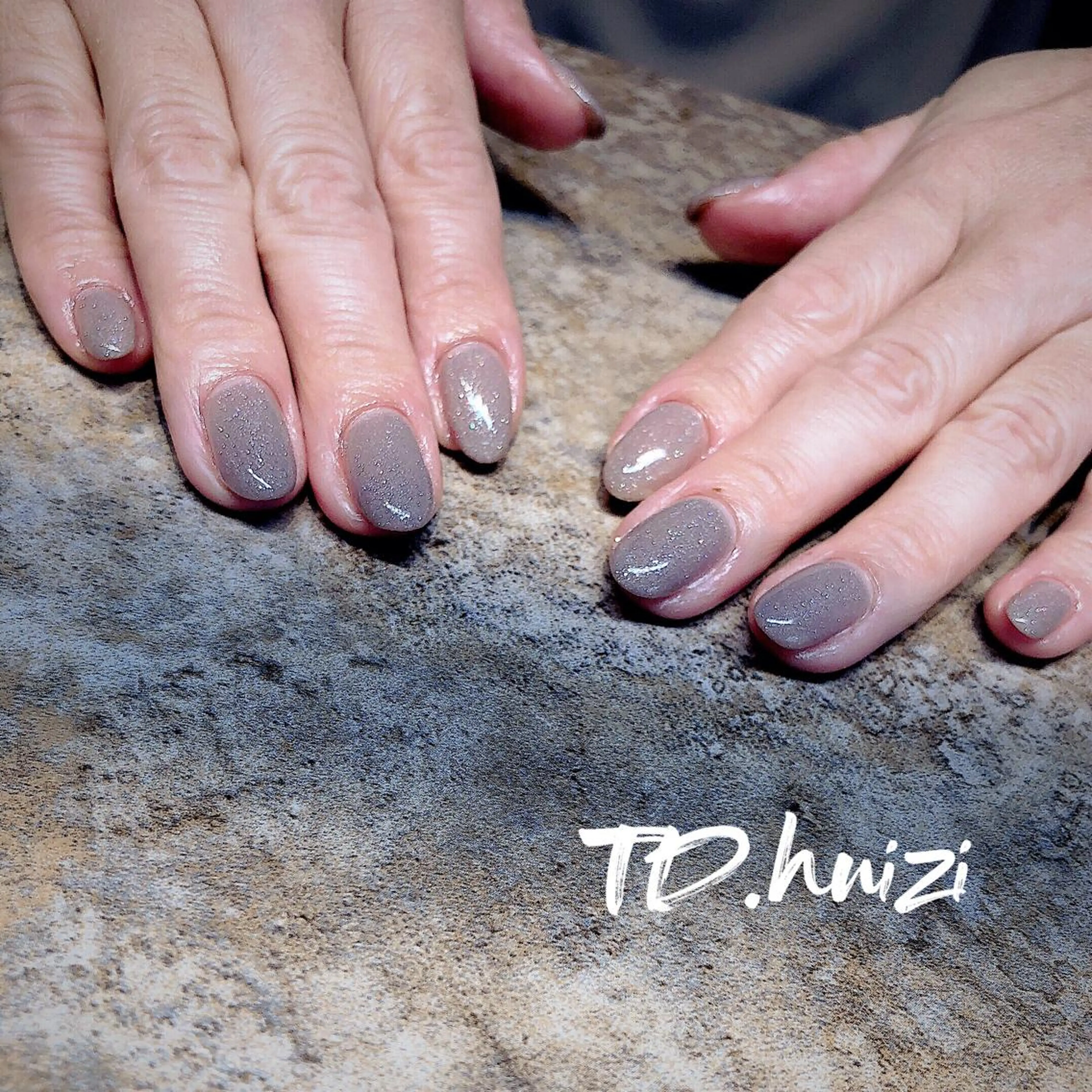 ミディアム めぐみのネイルサロン 惠のネイルデザイン