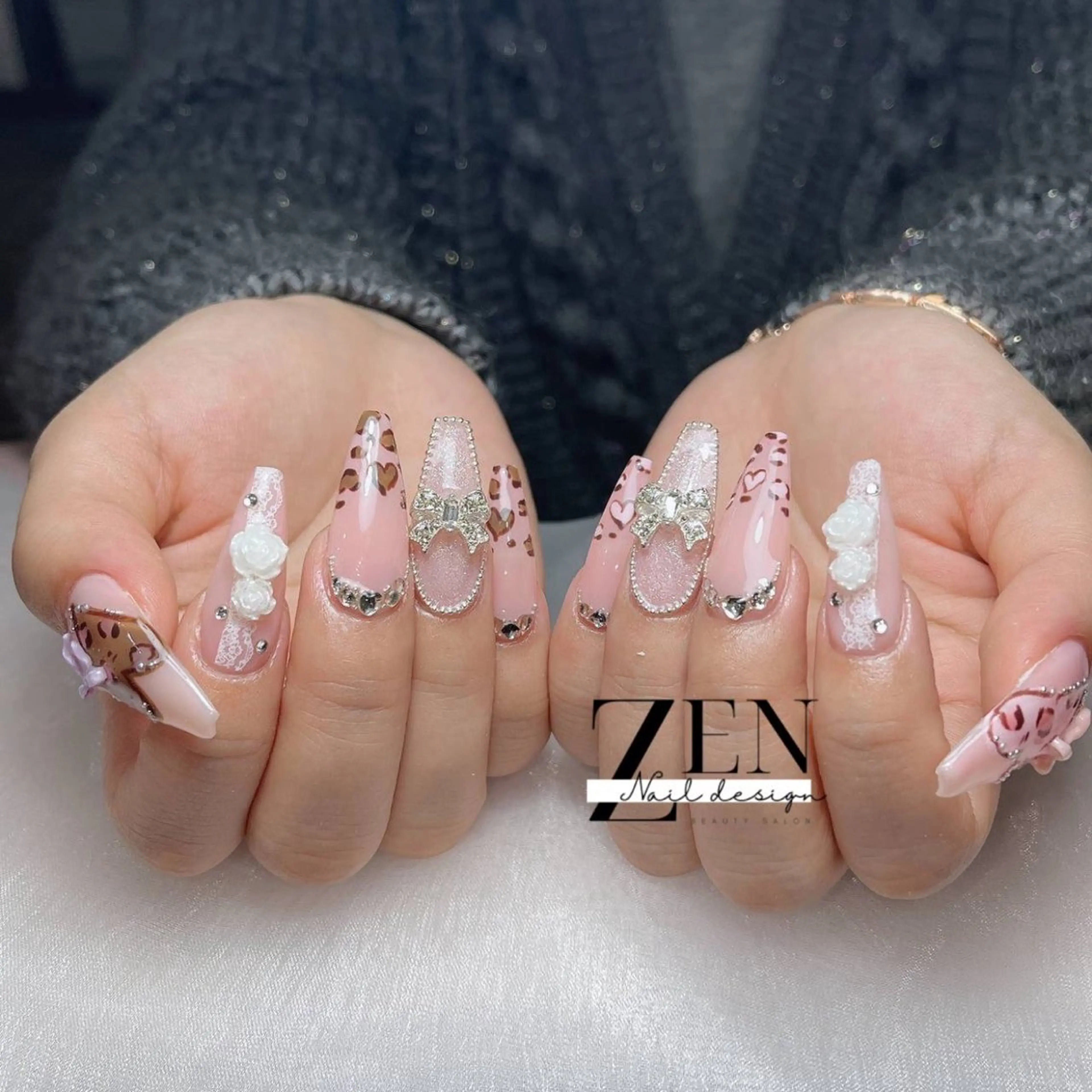 ネイル チークネイル 長さ出し フレンチネイル 韓国ネイル マグネットネイル ハンドネイル Zen Nail Design 池袋のネイルデザイン