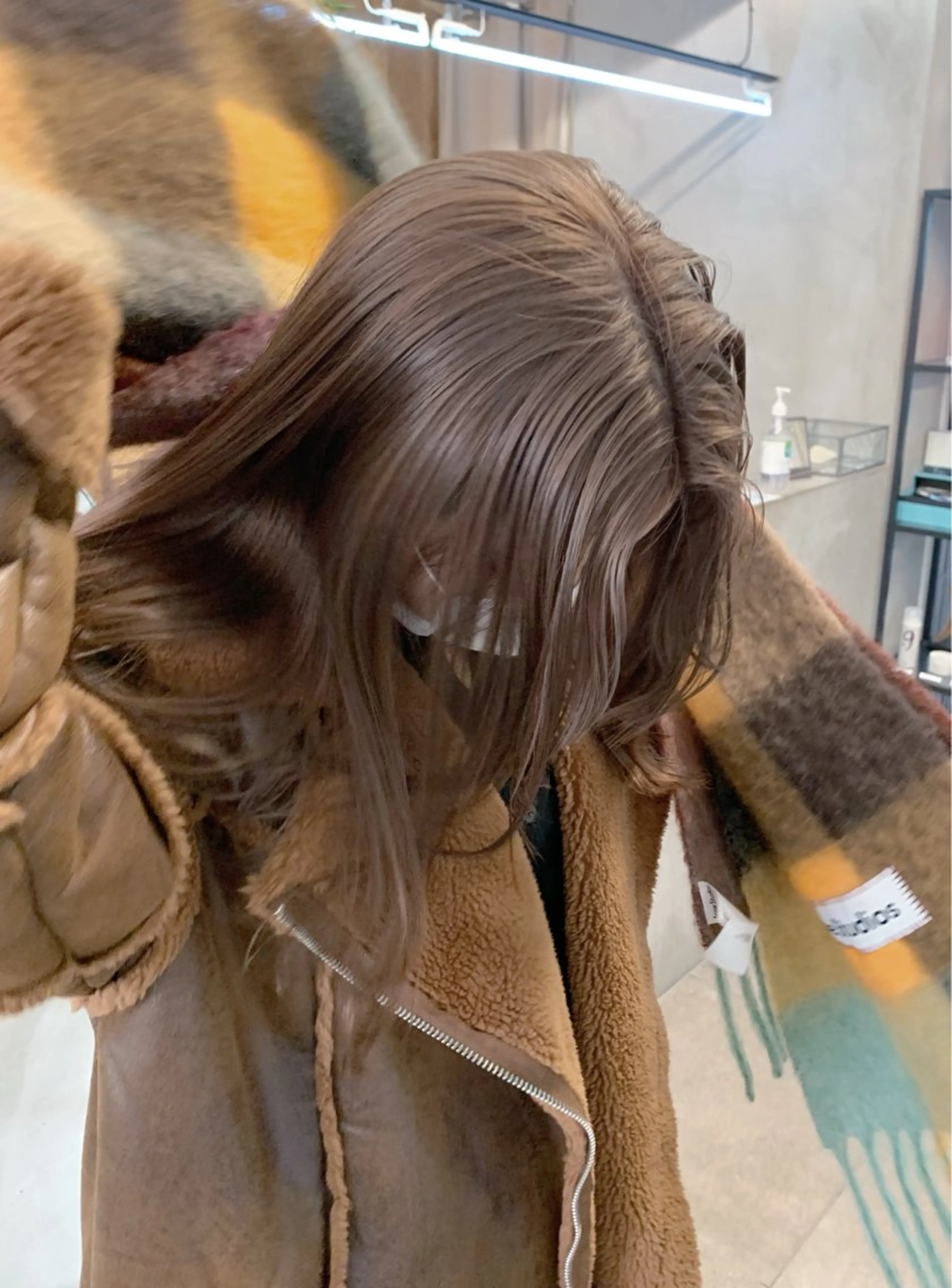 セミロング カラー ヘアカラー トリートメント ハイトーン&暗髪🔥 表参道二刀流マエダのヘアスタイル