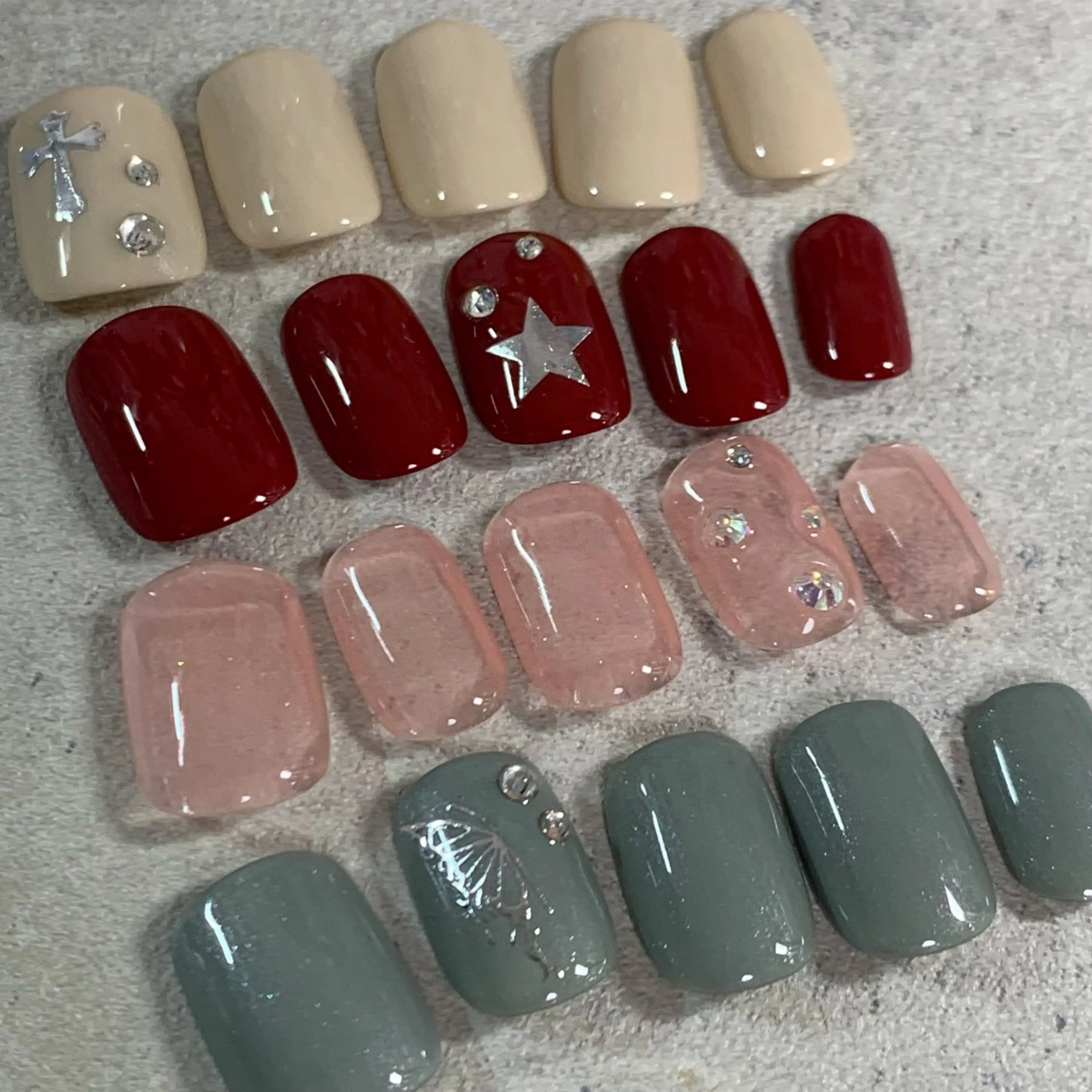 ネイル L'OM OSAKA所属・R nailstudioのネイルデザイン