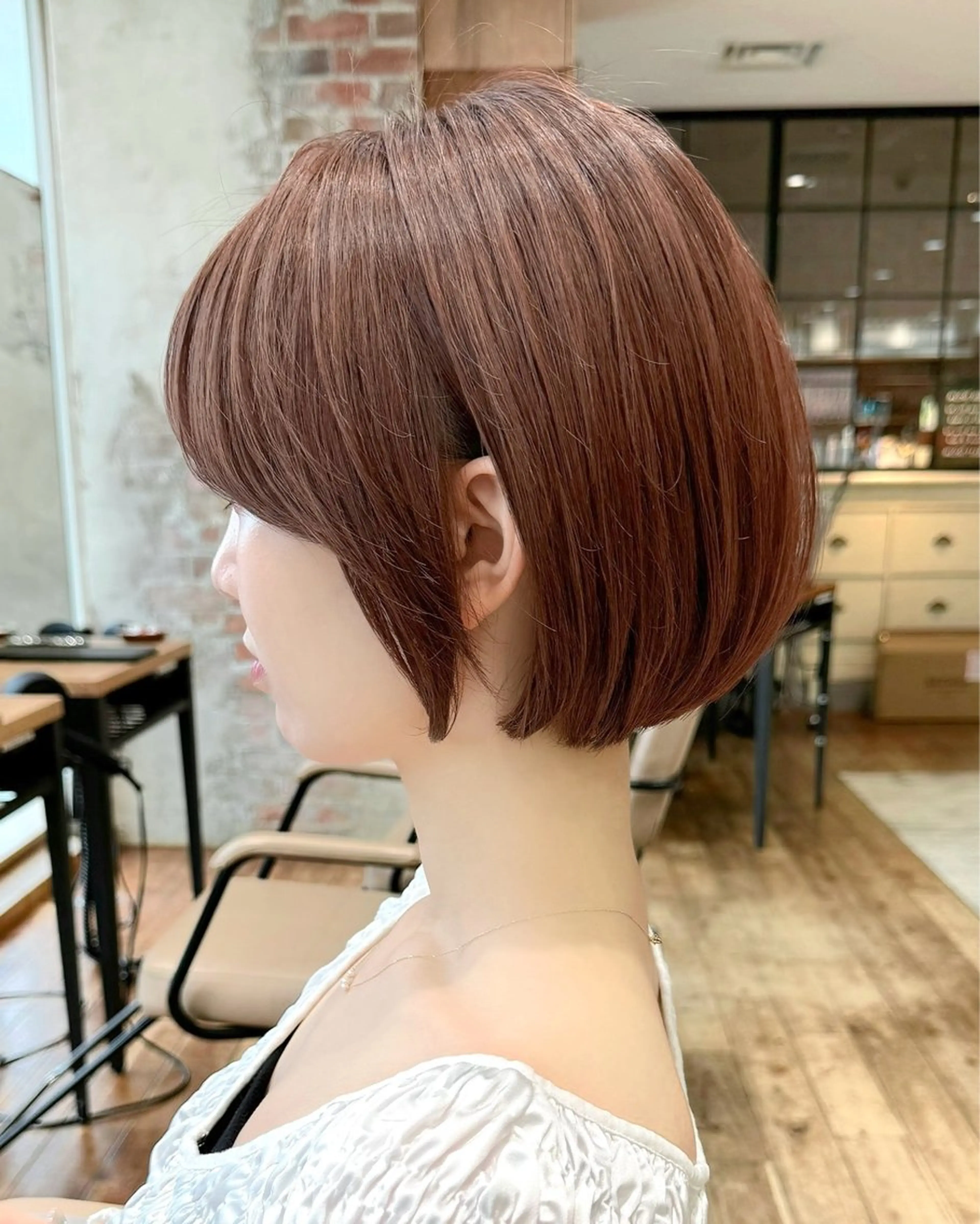 ショート カラー カット ヘアカラー トリートメント 💍新宿ショート 💍岩田莉奈のヘアスタイル