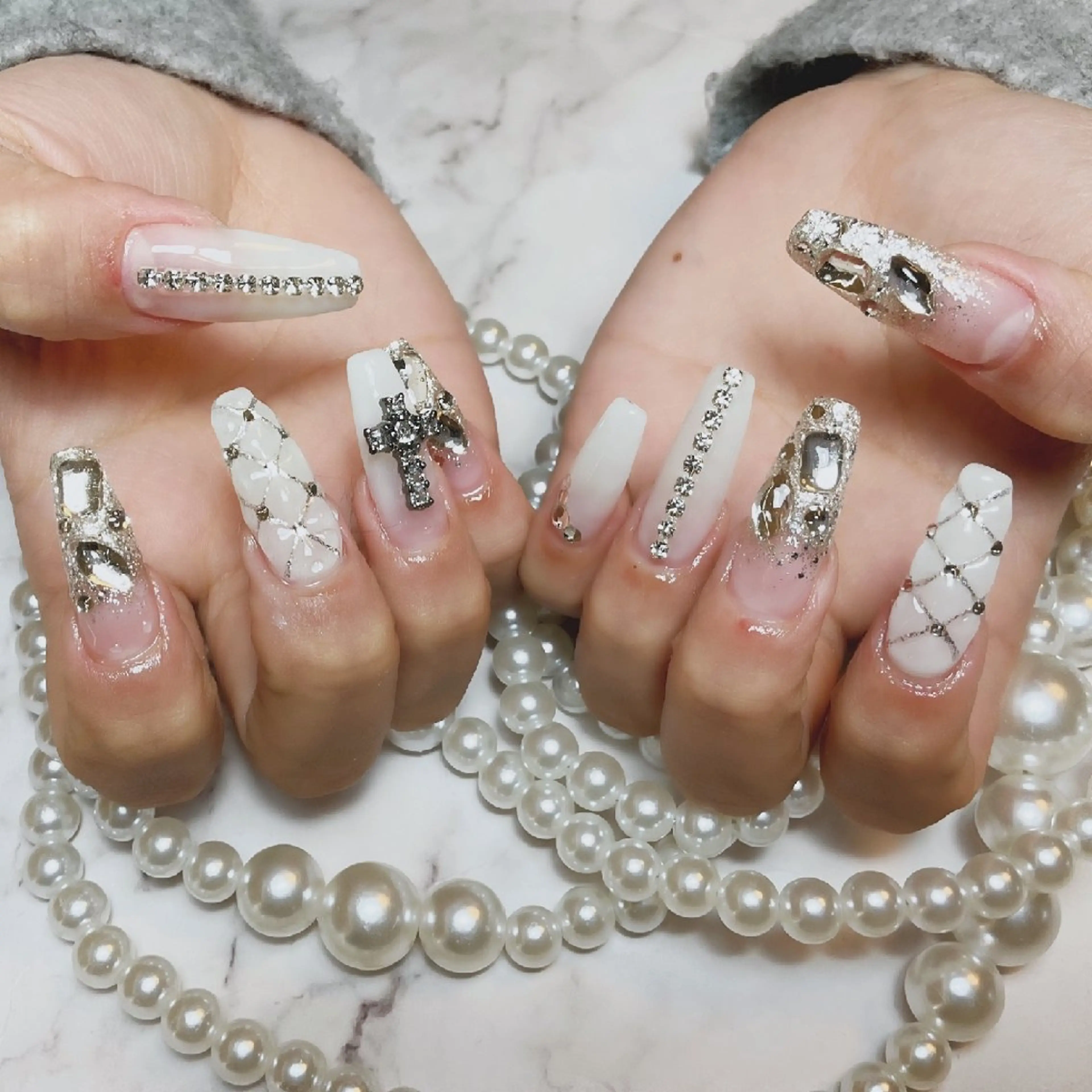 ネイル 🌈Yun nail hyejin💋のネイルデザイン