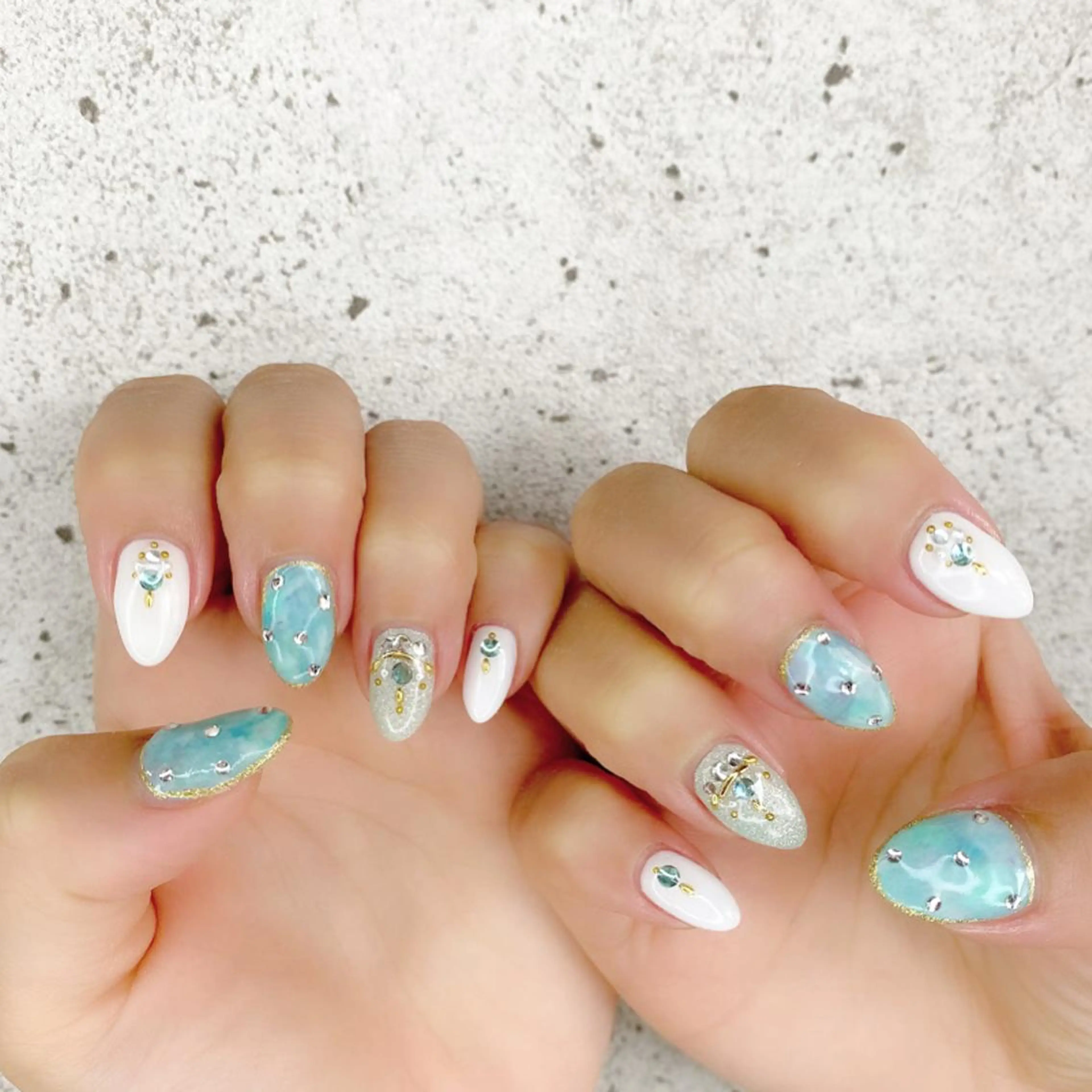 セミロング ネイル アートネイル グリーン 大理石ネイル(マーブル) ストーンネイル ホワイト Salon Ｋのネイルデザイン