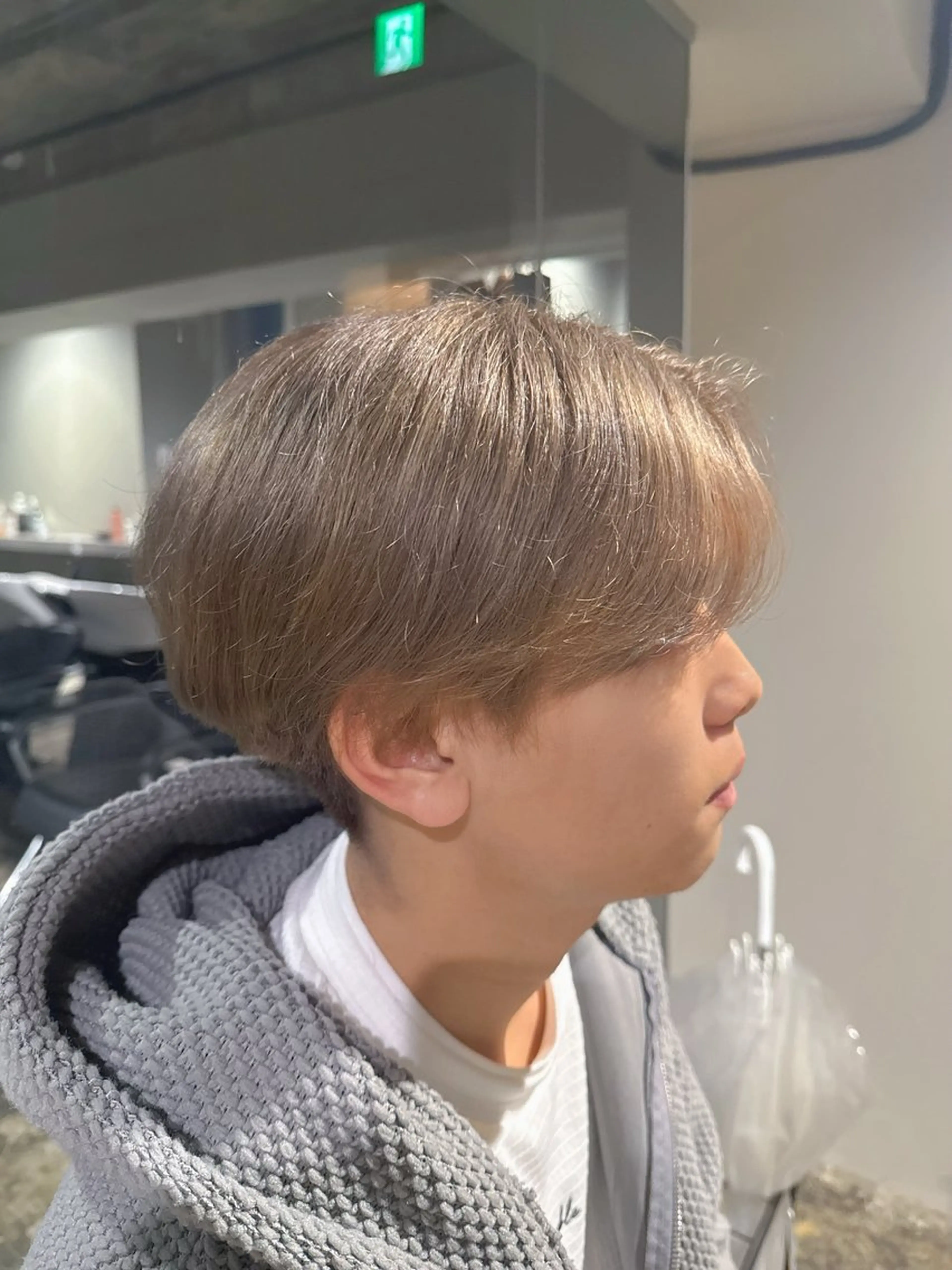 ショート カラー メンズ メンズブリーチ ブリーチ グレージュ ミルクティーグレージュ ROIS渋谷【ロイス】所属・高橋大樹/グレージュ /ベージュ/美髪のヘアスタイル