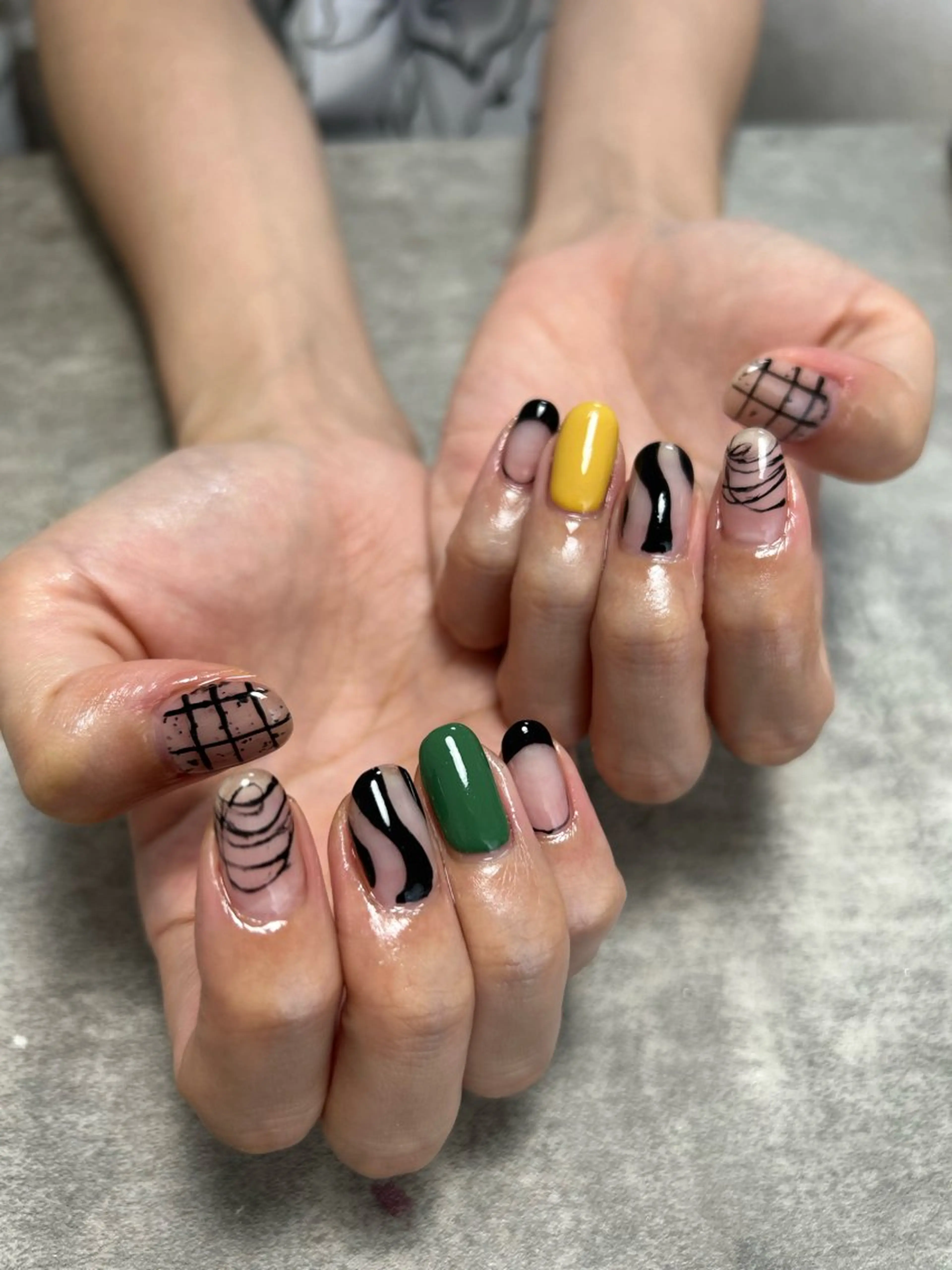 ネイル M`sプライベートサロン所属・Ｍ`s プライベートサロンのネイルデザイン