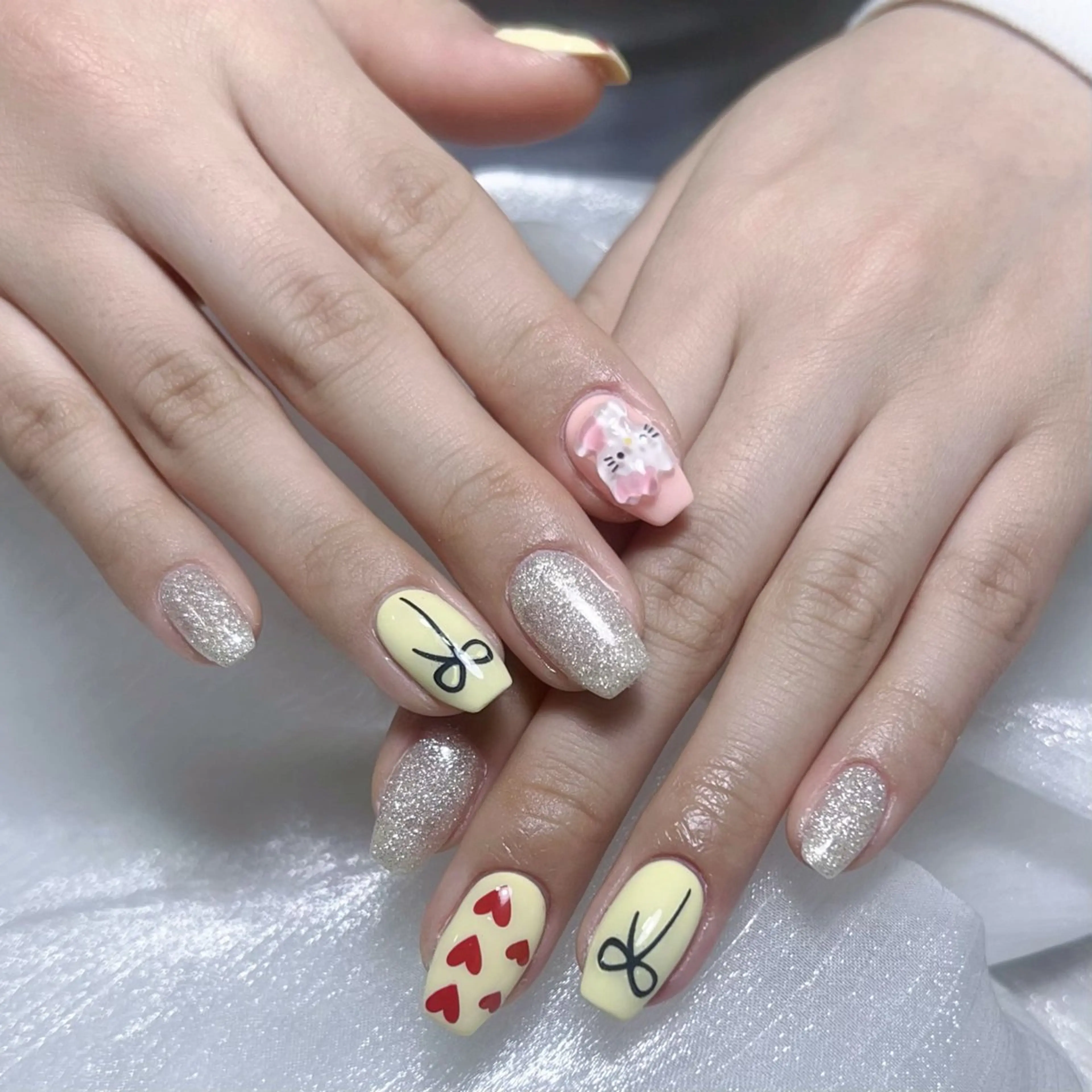 メンズ ネイル メンズ韓国風 アートネイル オーロラネイル ガーリー キラキラネイル ハンドネイル Nail salon 木にいるのネイルデザイン