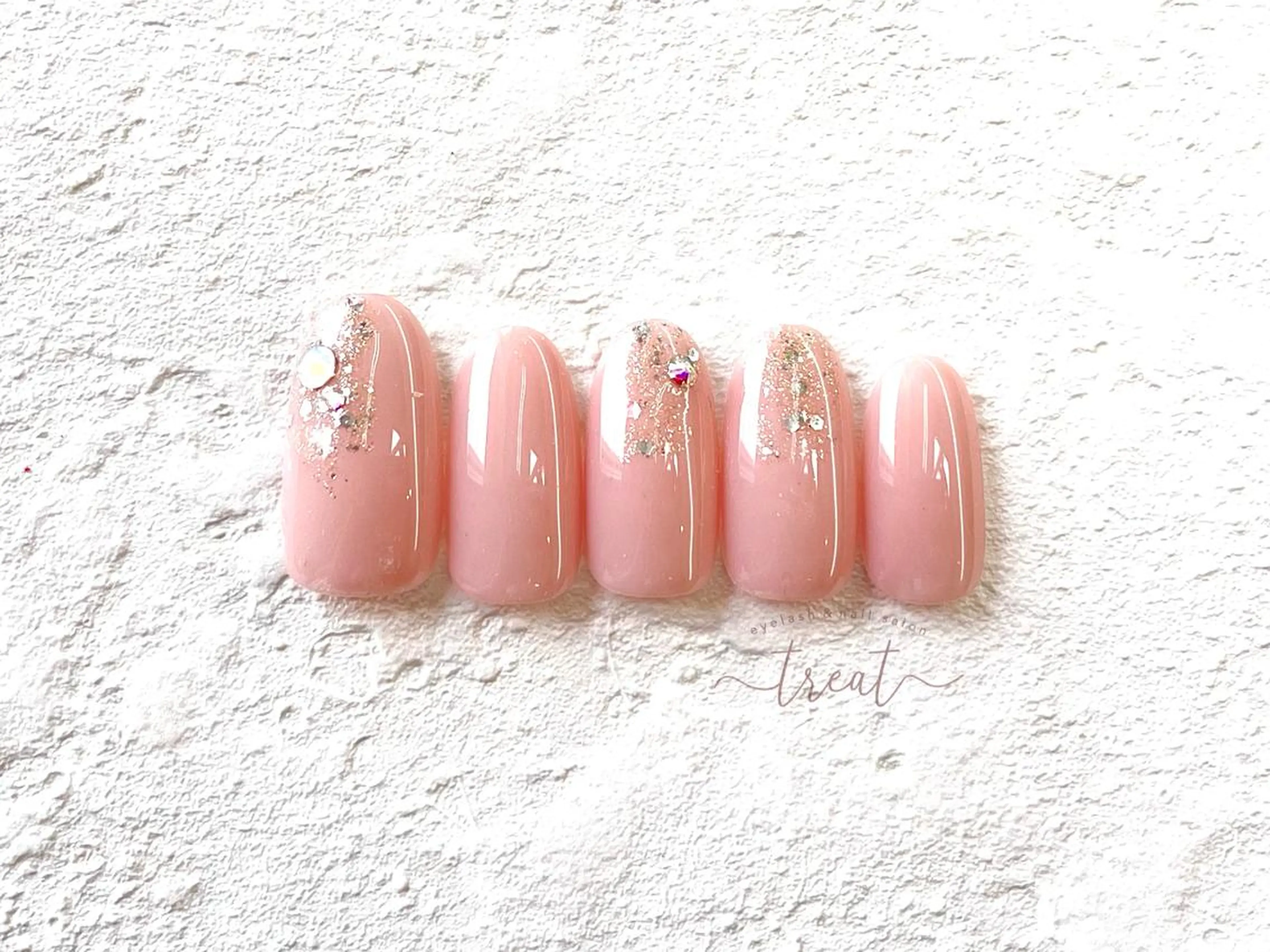 ネイル treat eyelash & nail salon 阪急西宮ガーデンズ店(別館)所属・treat 西北店の眉毛・アイブロウイメージ