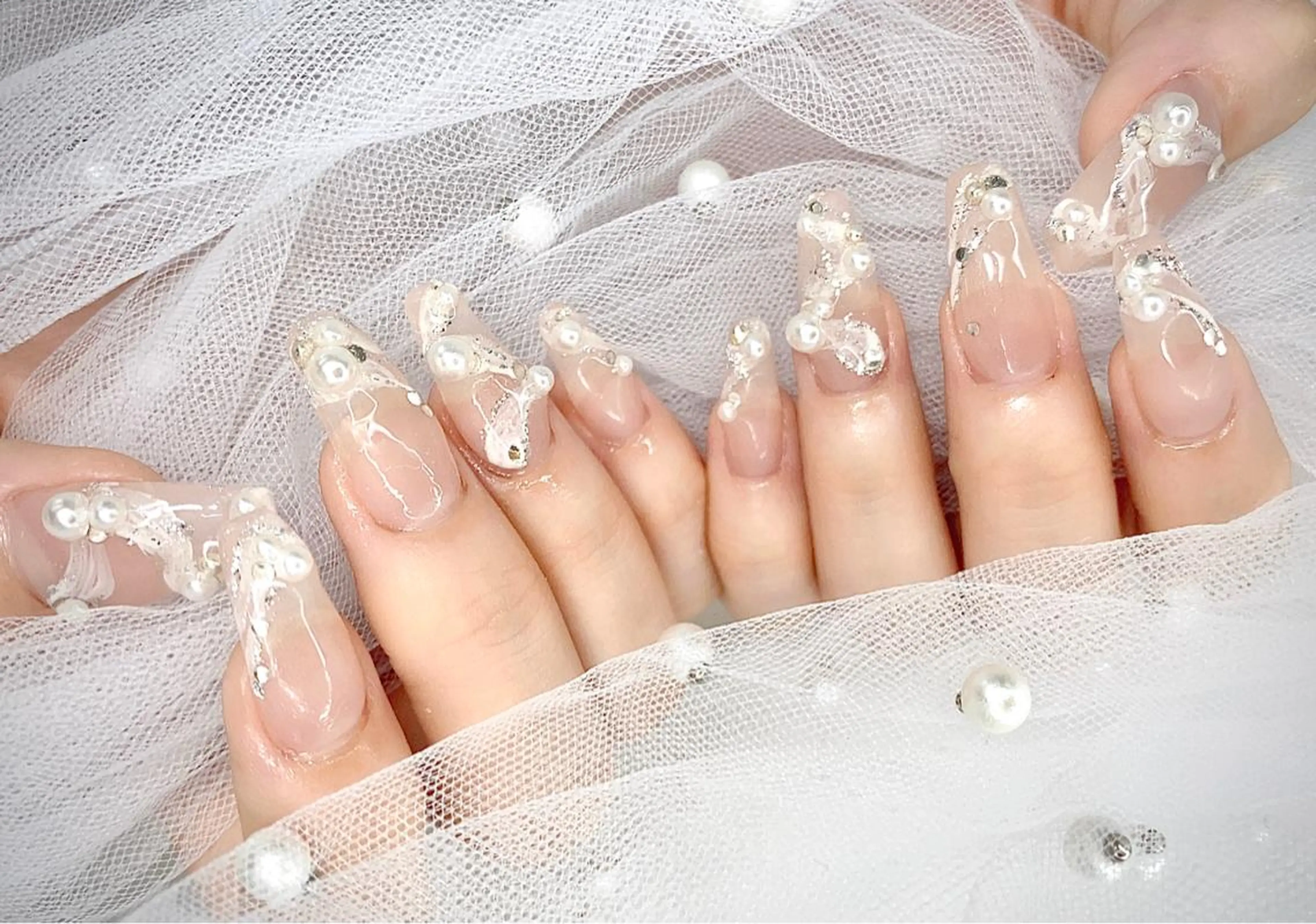 ネイル I-nailロング /ワンホン/キラキラのネイルデザイン