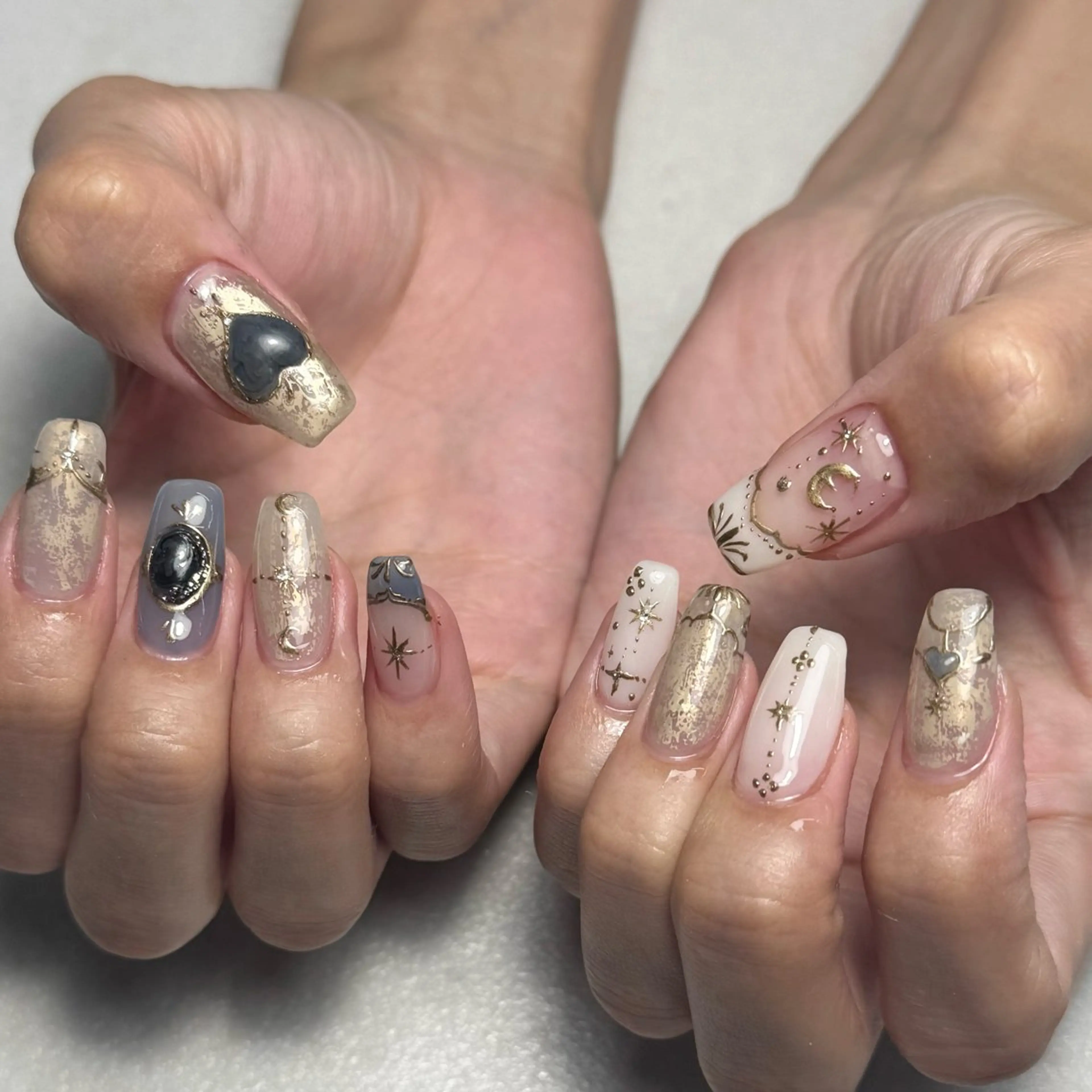 ネイル 🐈⬛ Minamiのネイルデザイン