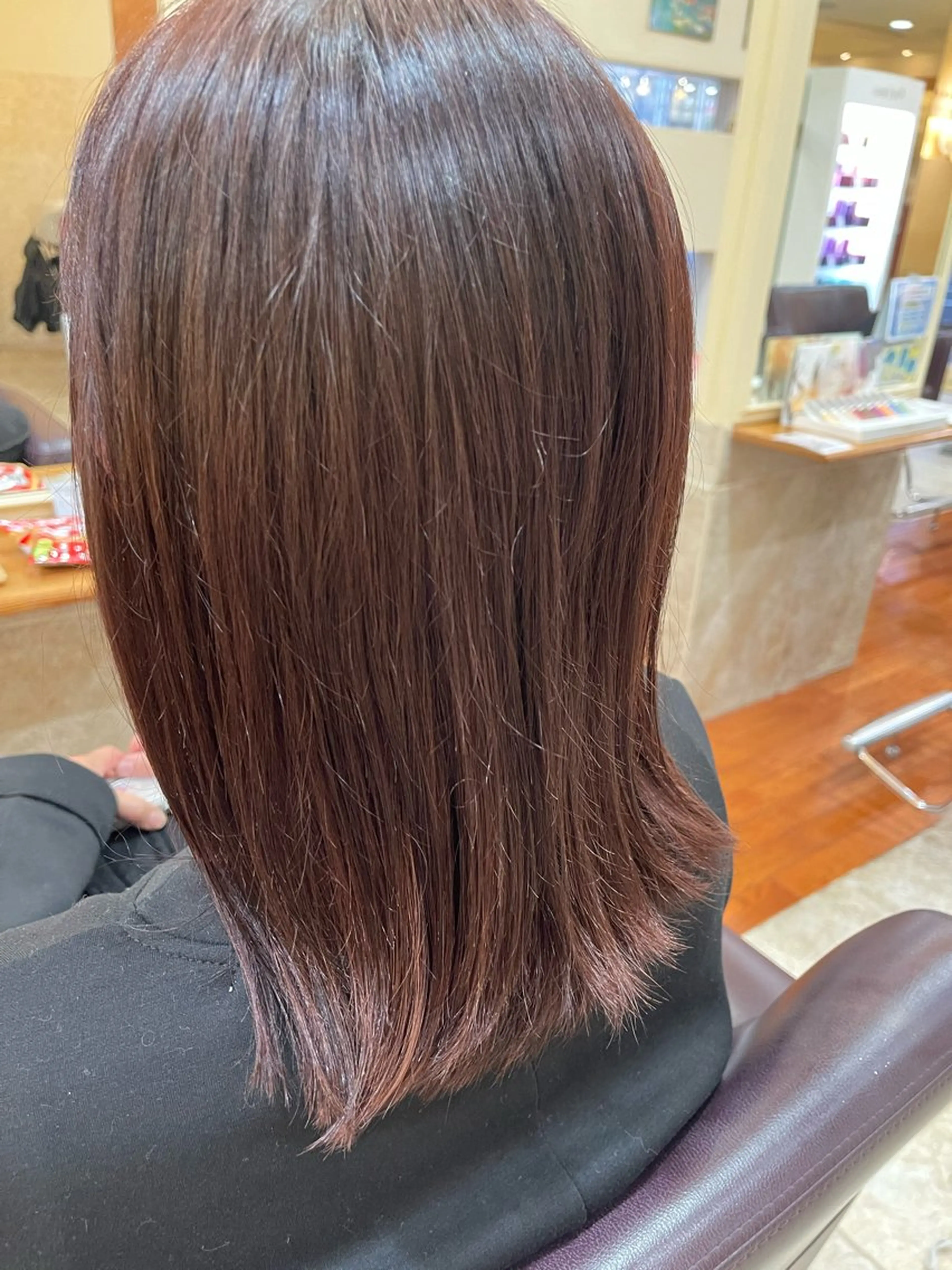 ミディアム ヘアカラー VENIRE古川店所属・端野七海 縮毛矯正のヘアスタイル