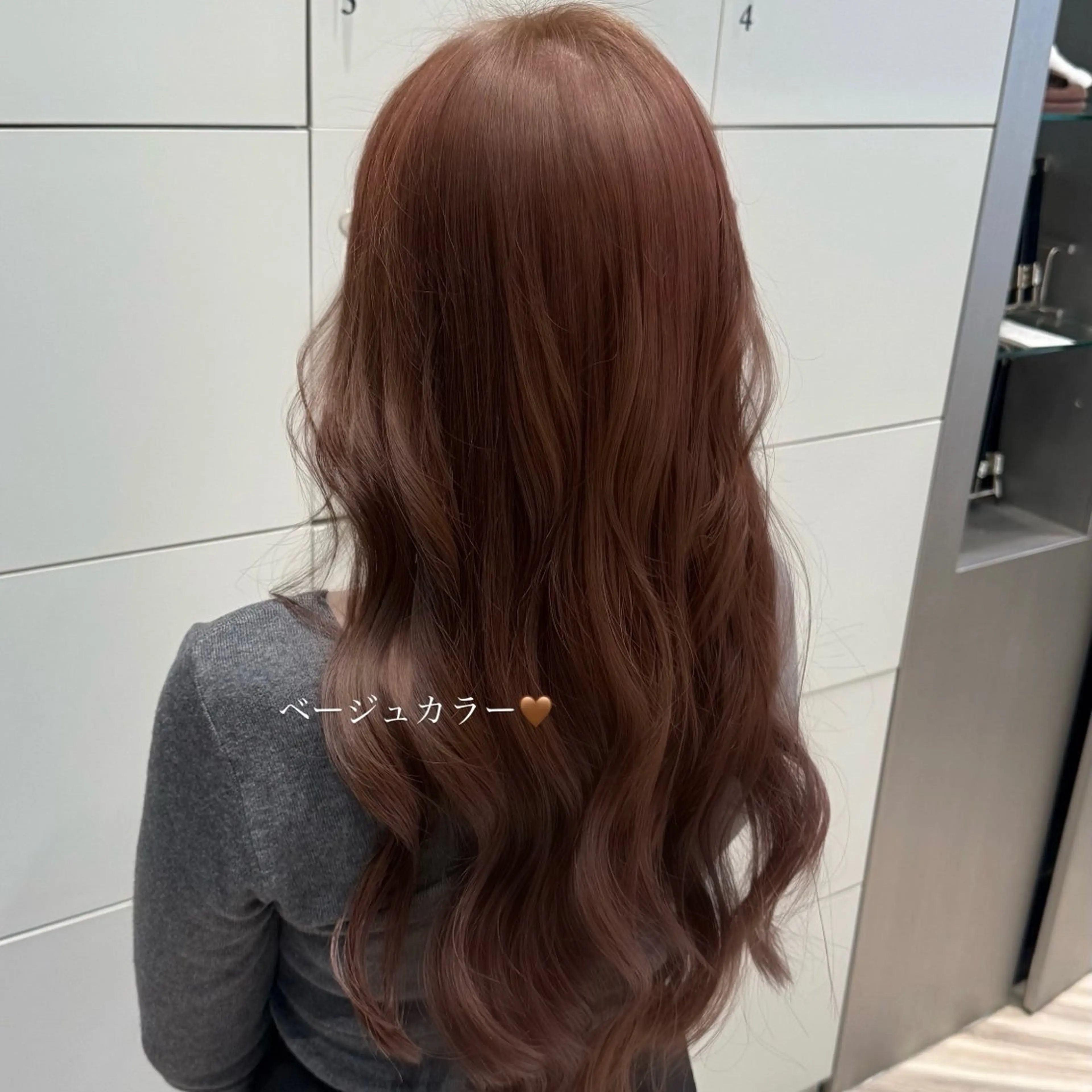 カラー 鈴木 美香のヘアスタイル