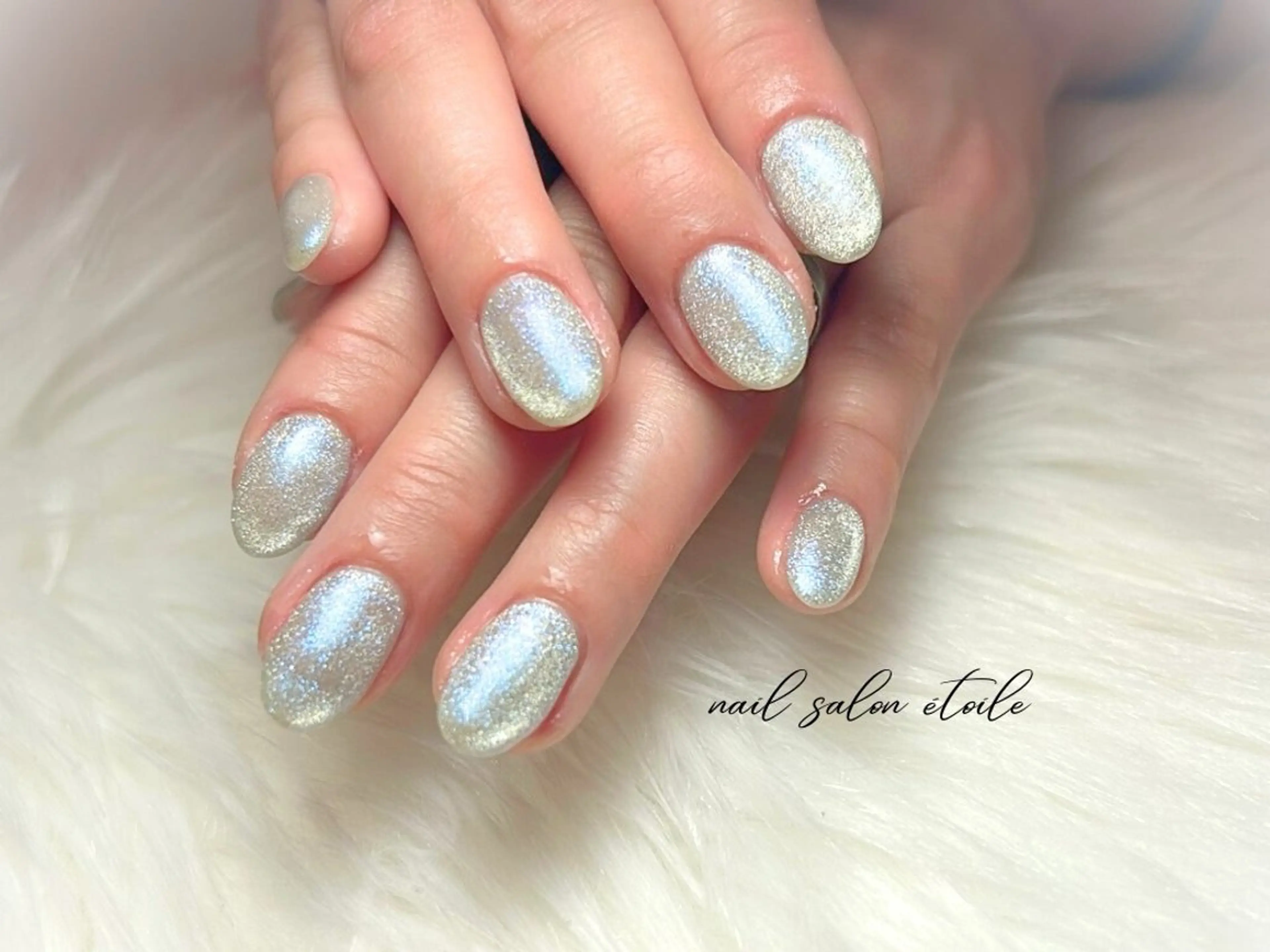 ネイル グリーン キラキラネイル マグネットネイル マグネットワンカラー ワンカラーネイル ハンドネイル nail salon étoileのネイルデザイン